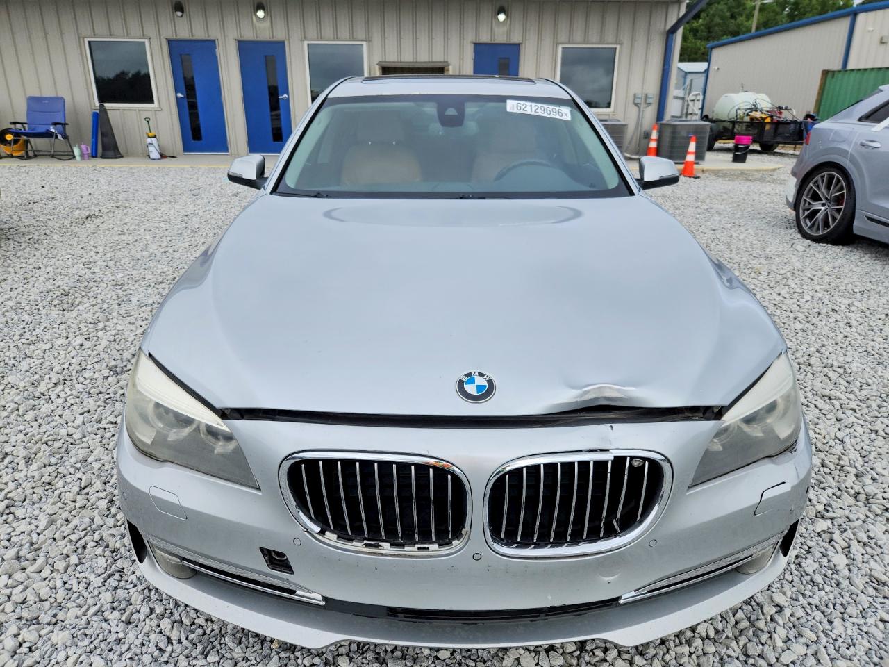 2013 Bmw 750 I Серебряный vin: WBAYA8C55DD228027