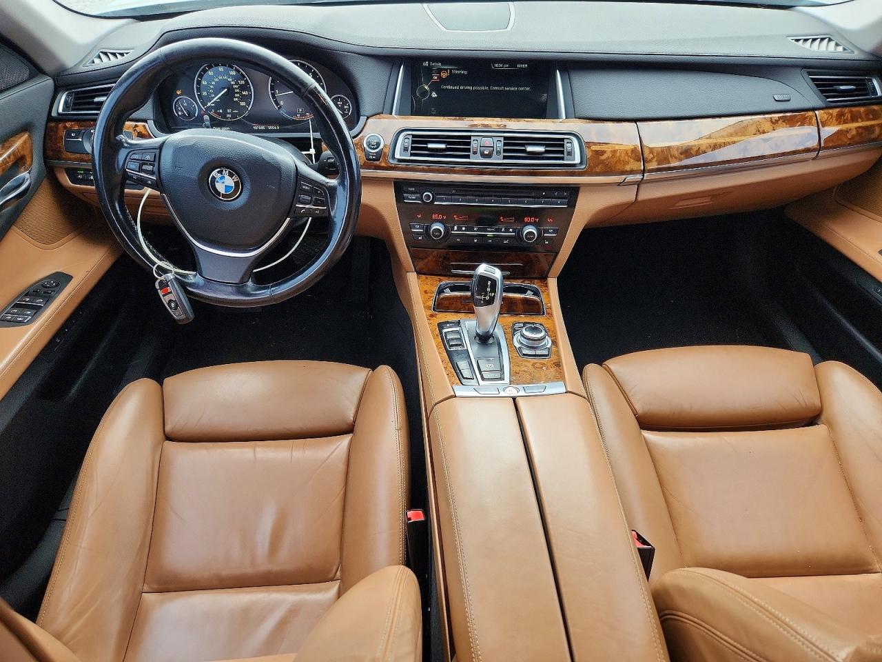 2013 Bmw 750 I Серебряный vin: WBAYA8C55DD228027