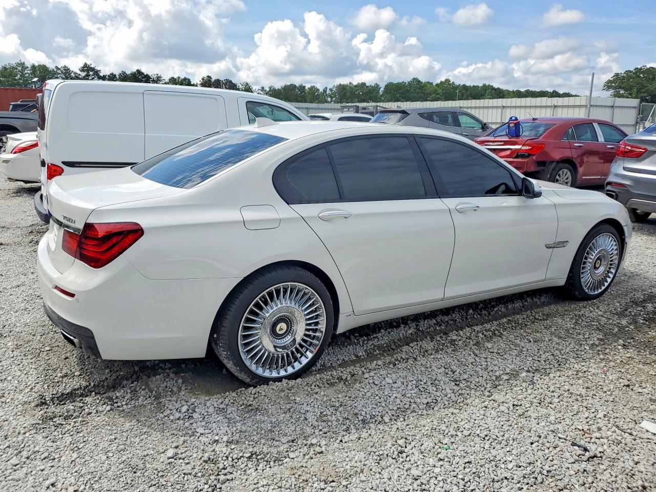 2015 Bmw 750 I White vin: WBAYA8C57FD825375