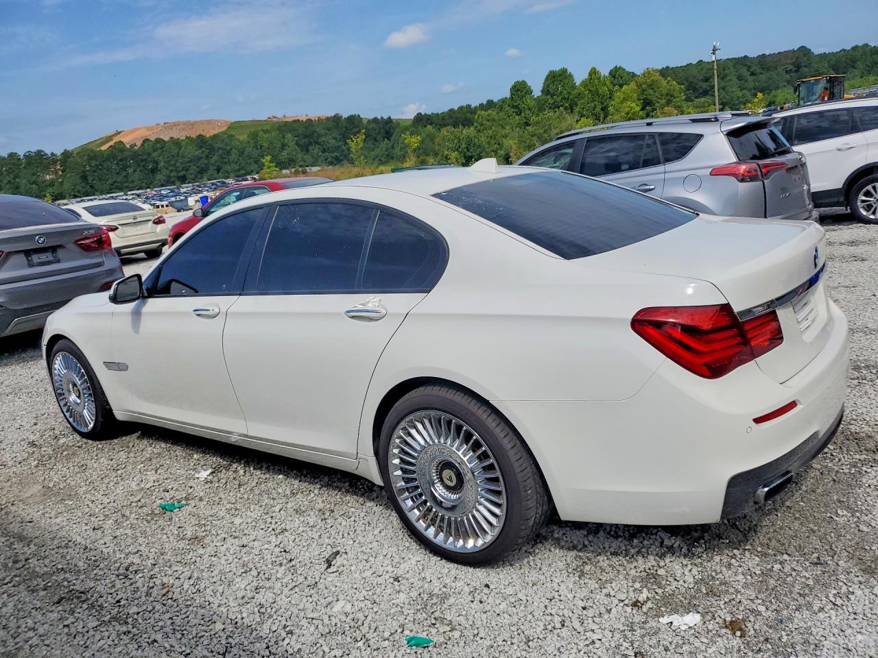 2015 Bmw 750 I White vin: WBAYA8C57FD825375