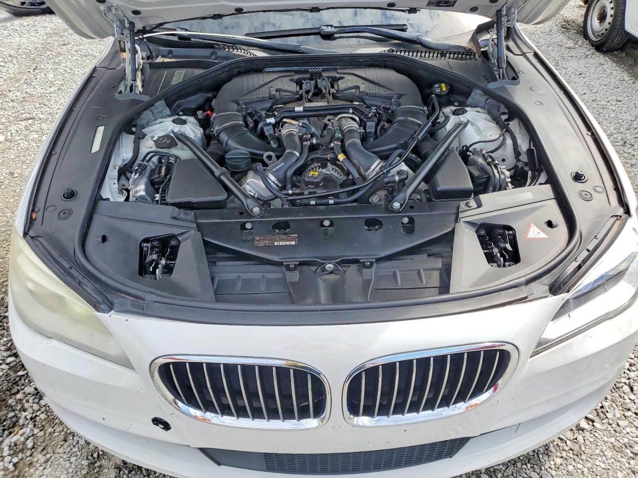2015 Bmw 750 I White vin: WBAYA8C57FD825375