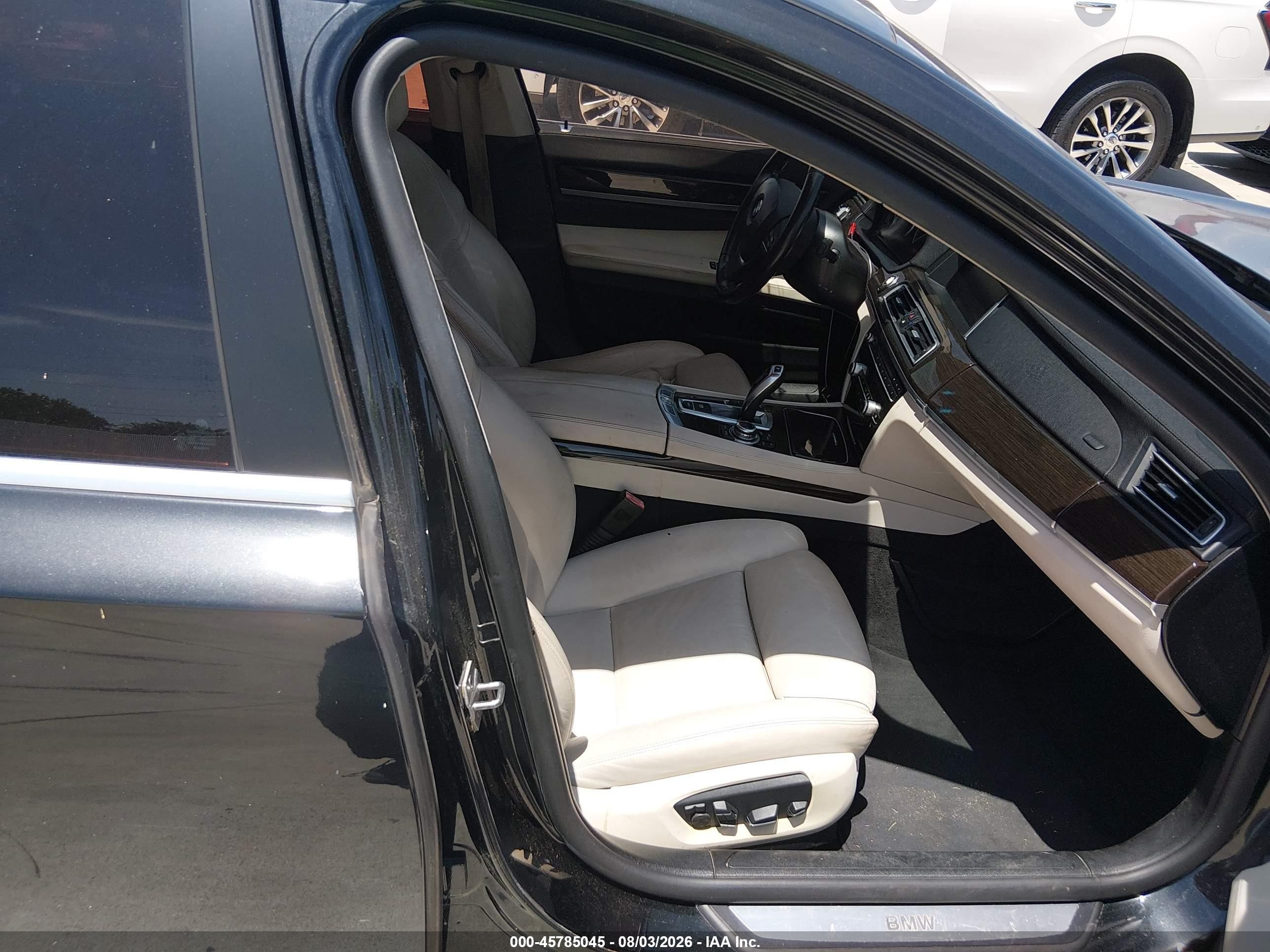 2013 Bmw 750i   Black vin: WBAYA8C58DC996428