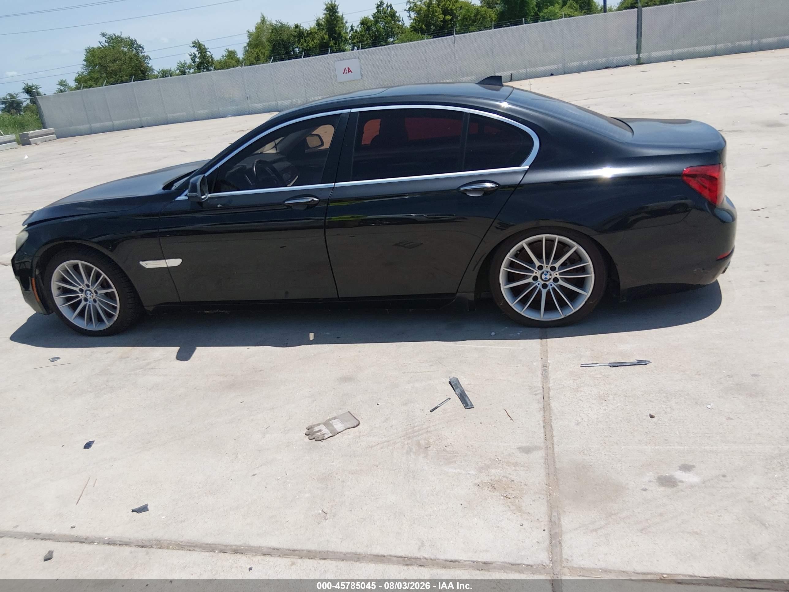 2013 Bmw 750i   Black vin: WBAYA8C58DC996428