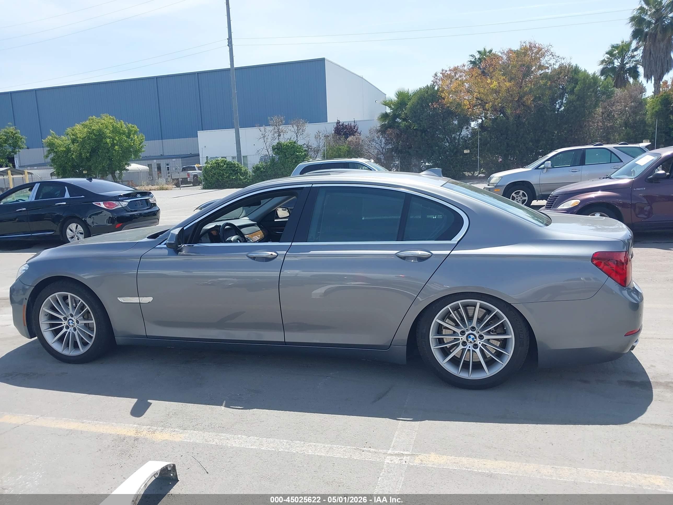 2014 Bmw 750i   Gray vin: WBAYA8C5XED228199