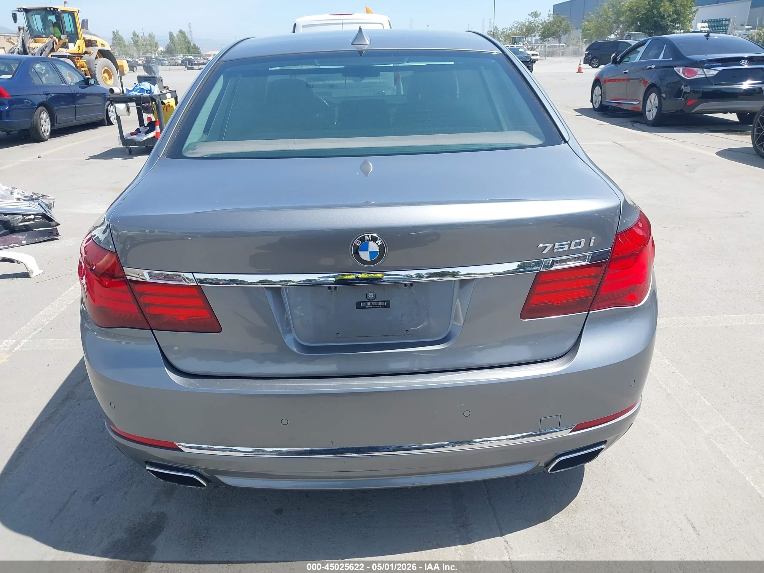2014 Bmw 750i   Gray vin: WBAYA8C5XED228199