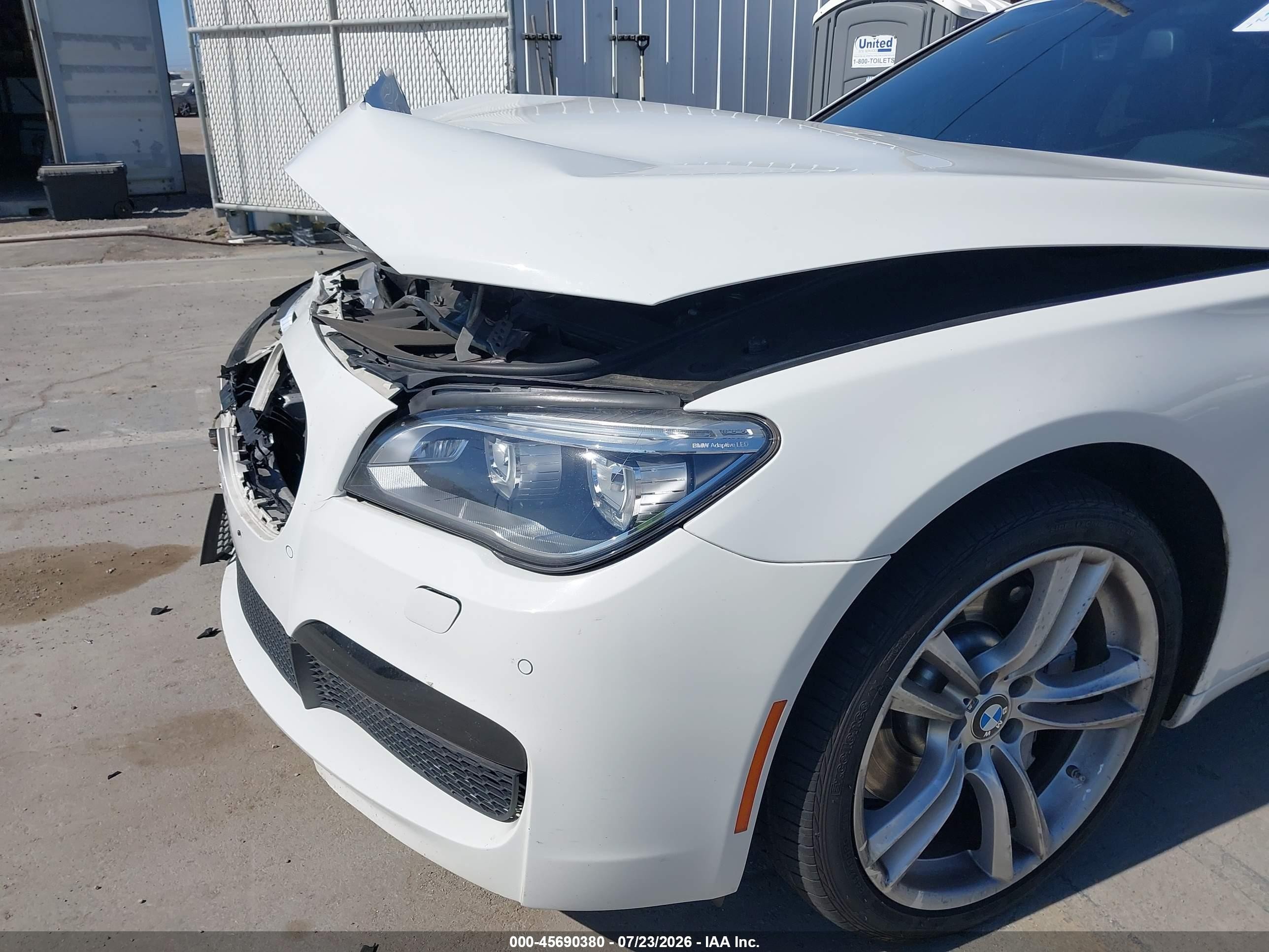 2015 Bmw 750i White vin: WBAYA8C5XFD825483