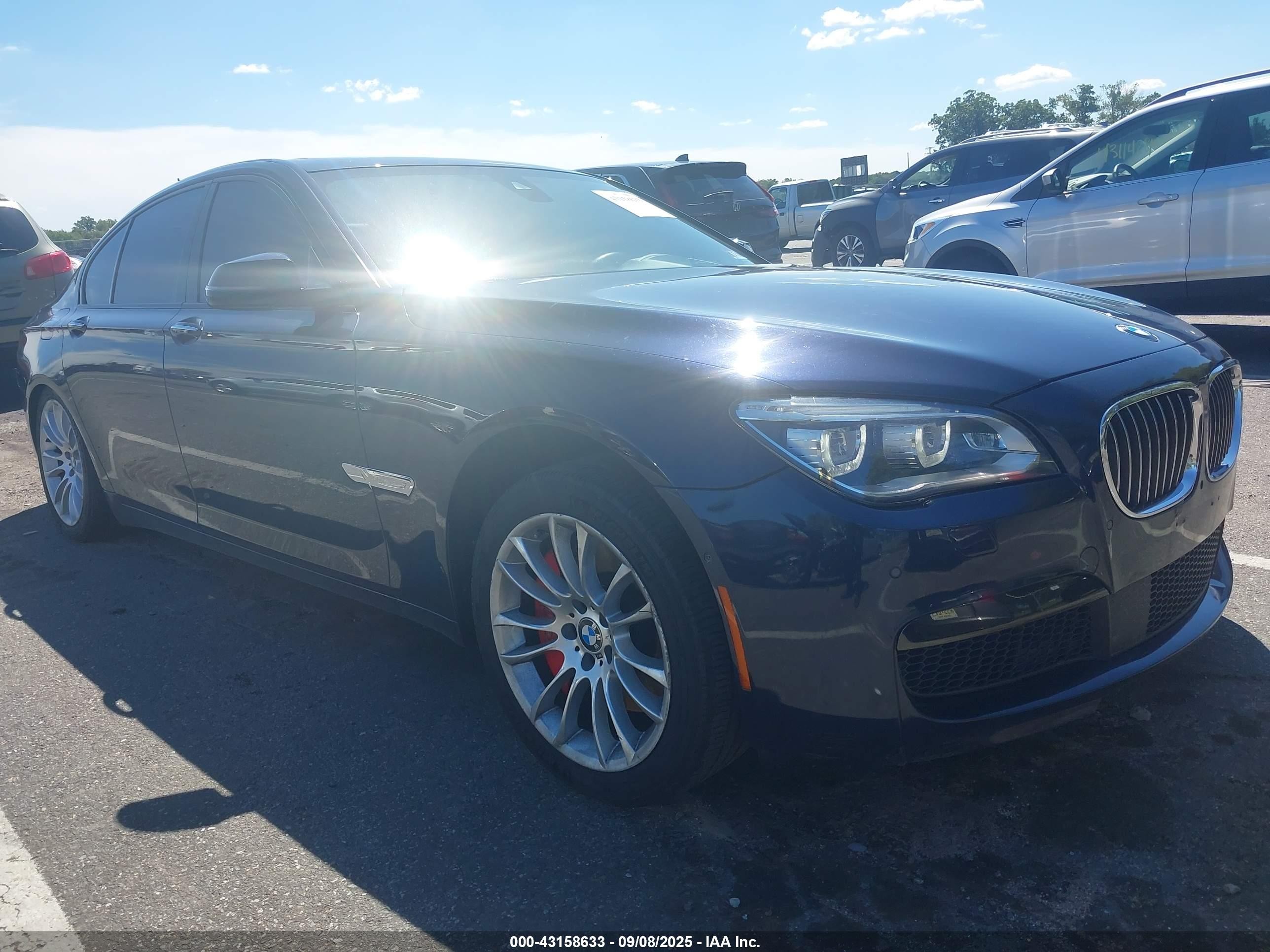 2014 Bmw 750i Xdrive Черный vin: WBAYB6C50ED225023