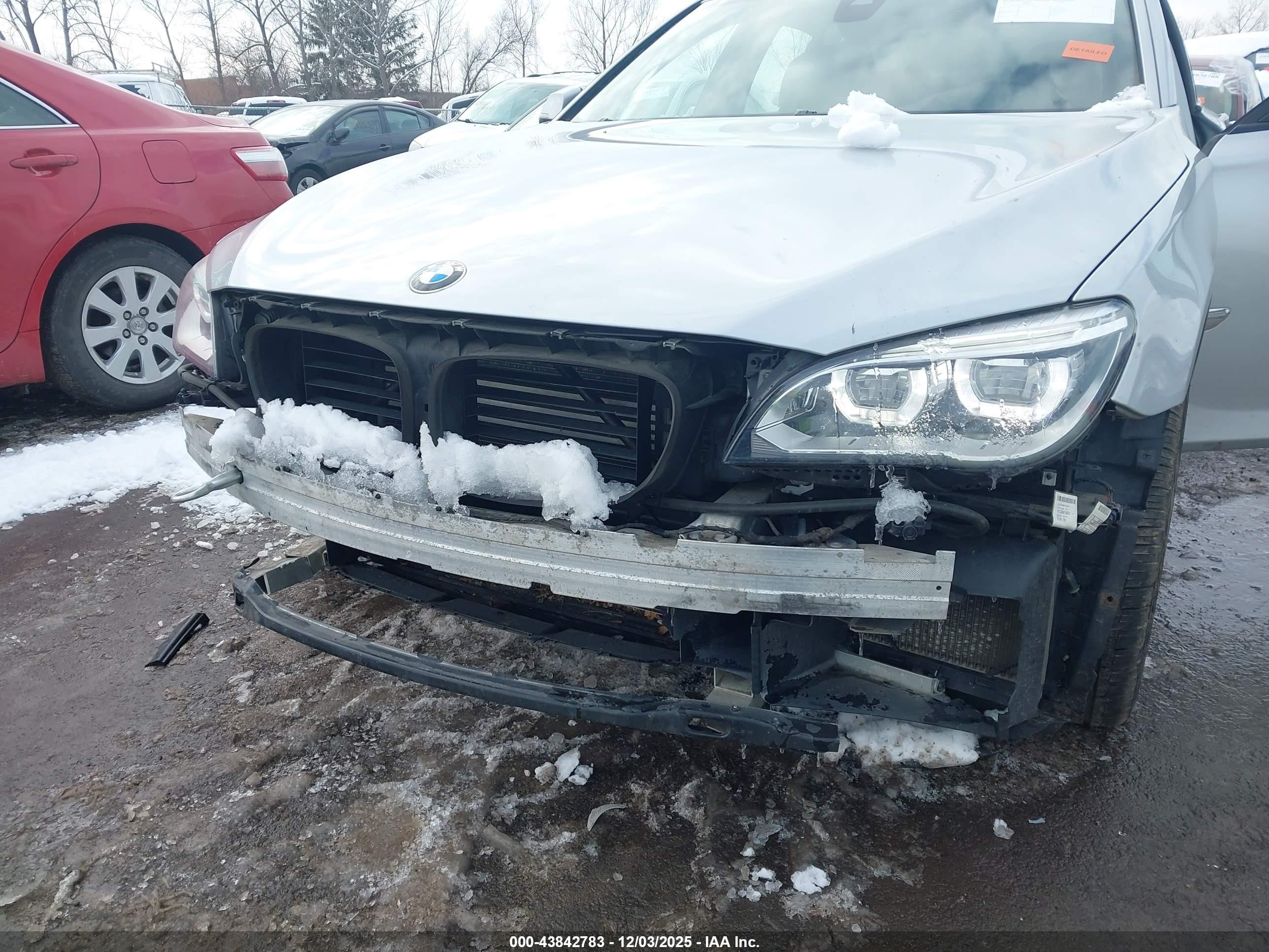 2013 Bmw 750i Xdrive Silver vin: WBAYB6C52DC998192