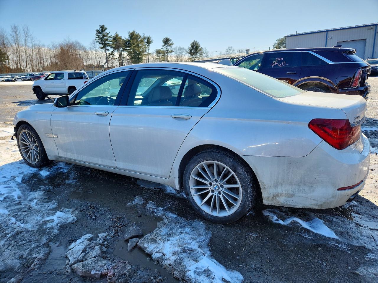 2013 Bmw 750 Xi White vin: WBAYB6C58DD223664