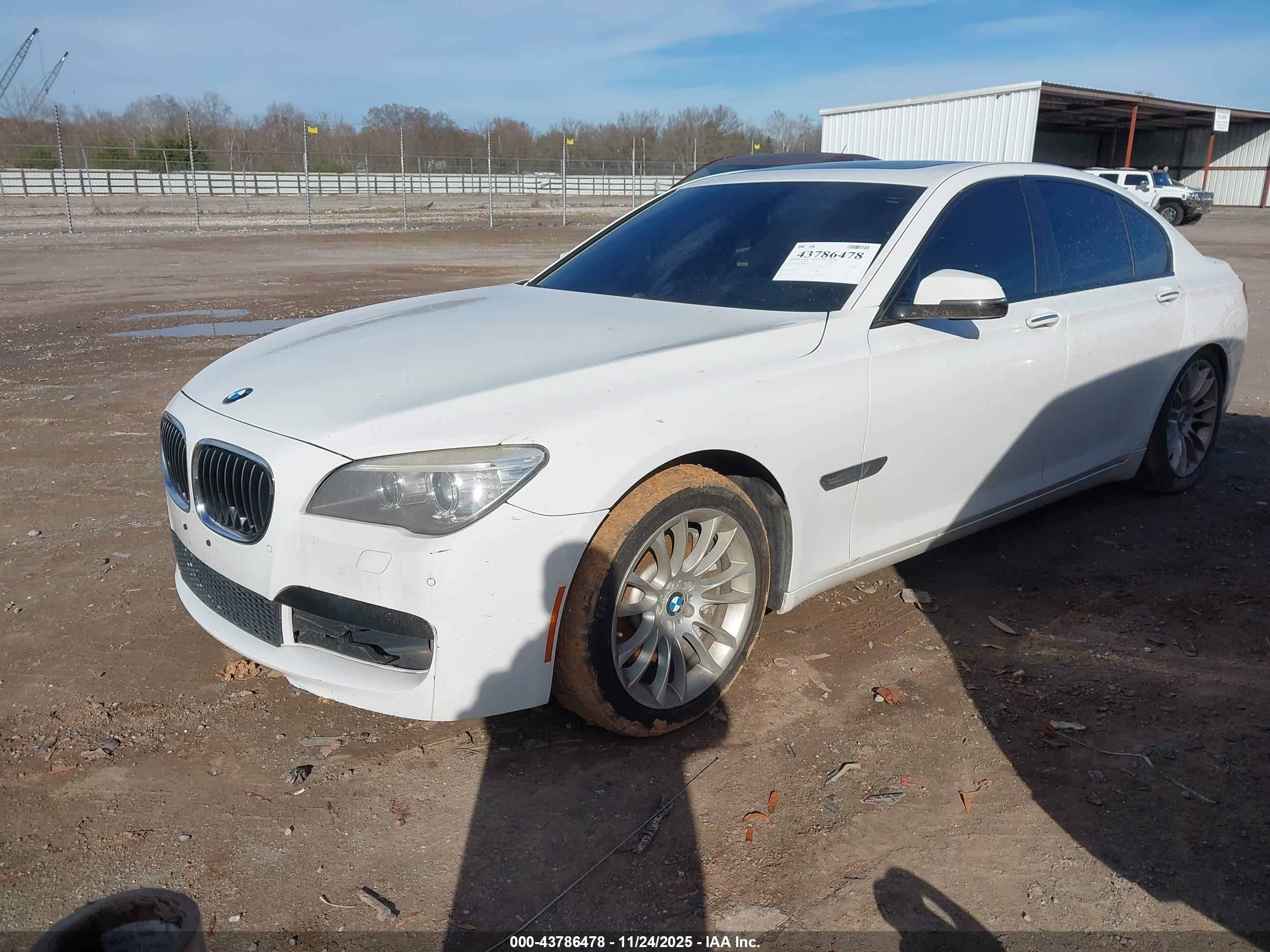 2014 Bmw 750i Xdrive White vin: WBAYB6C58ED224993