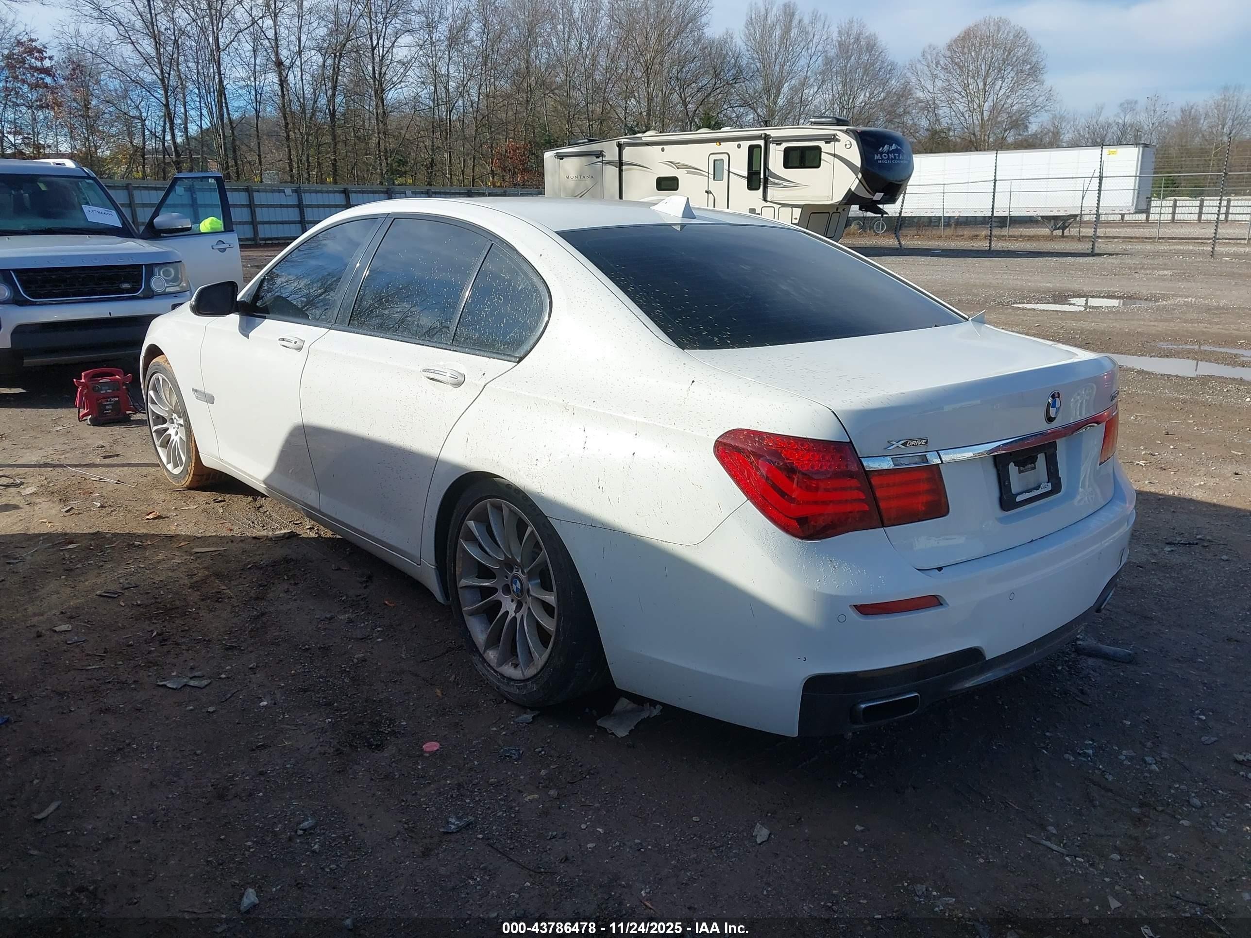 2014 Bmw 750i Xdrive White vin: WBAYB6C58ED224993