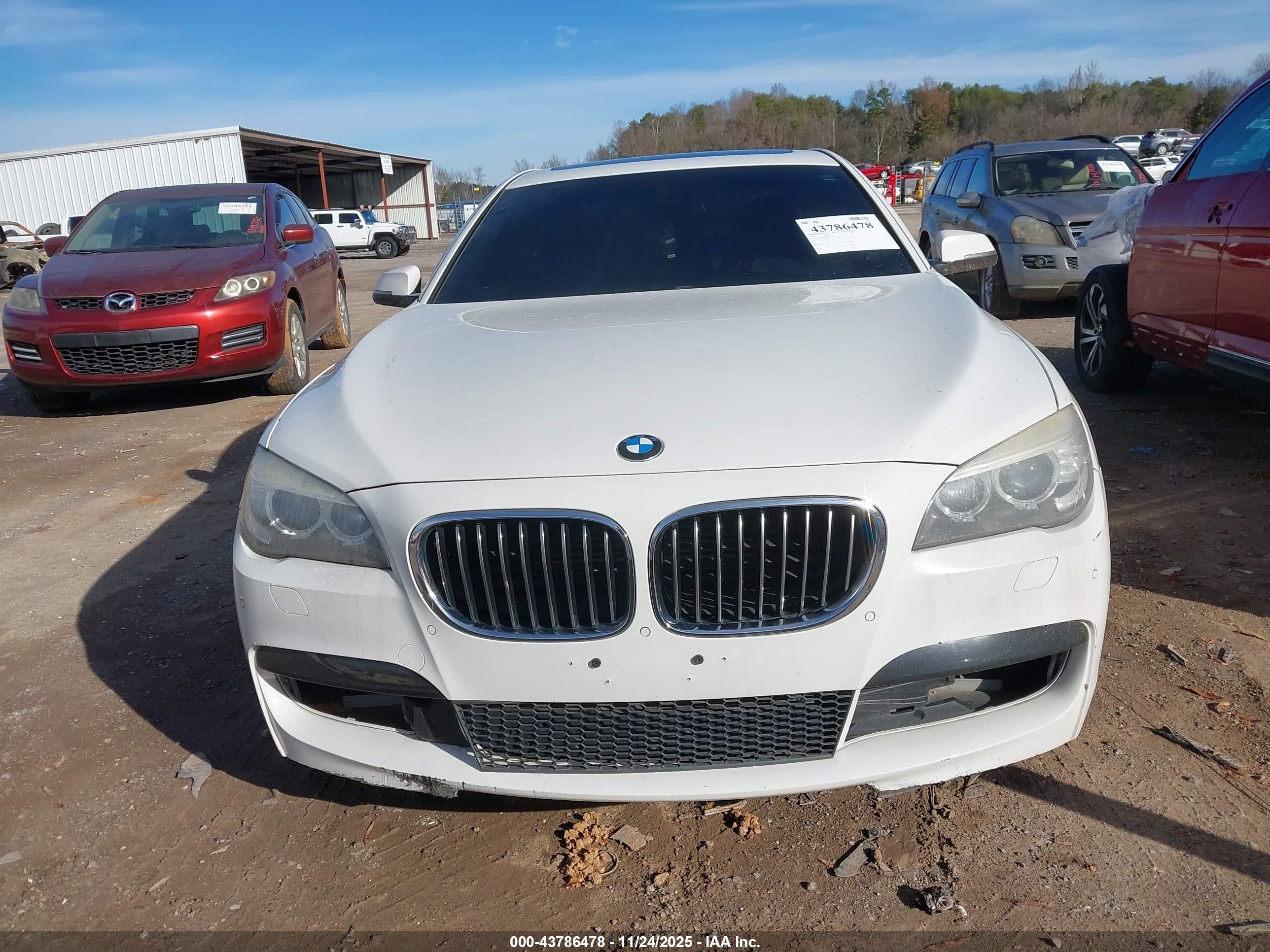 2014 Bmw 750i Xdrive White vin: WBAYB6C58ED224993
