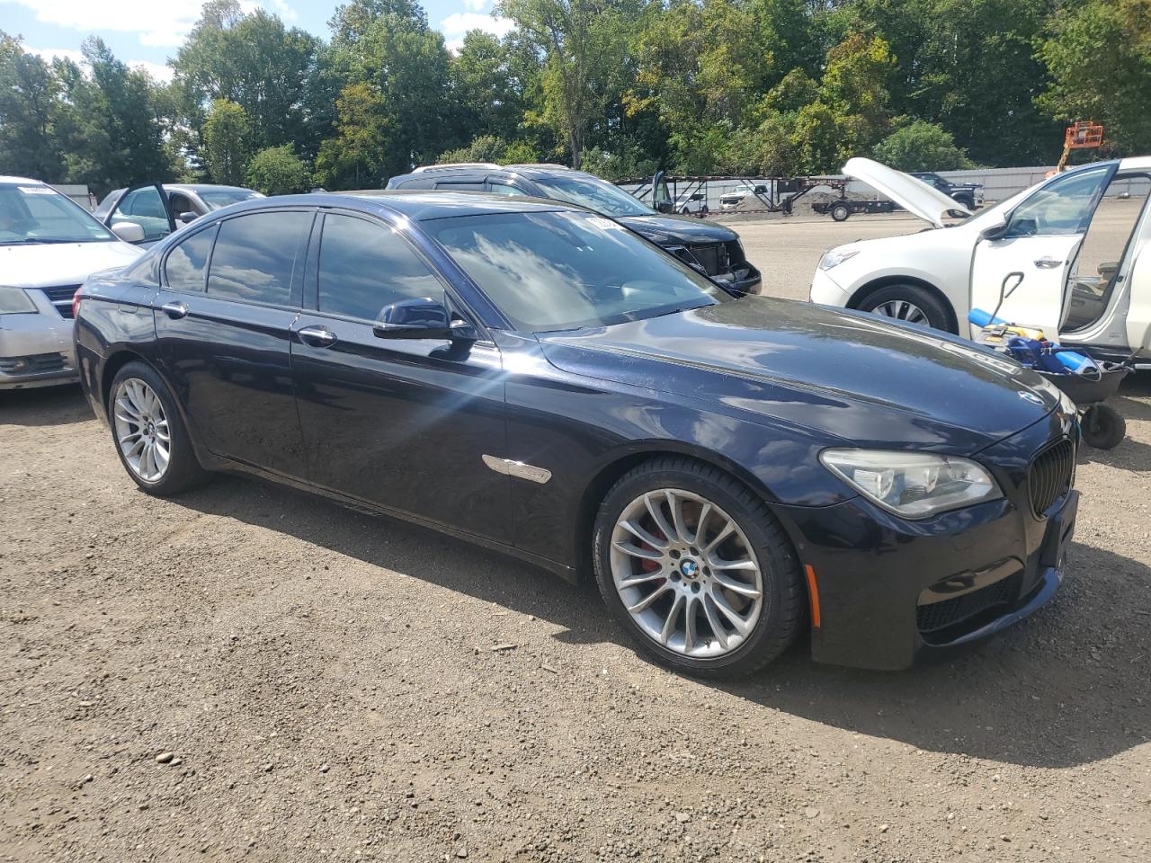 2014 Bmw 750 Xi Blue vin: WBAYB6C59ED225179