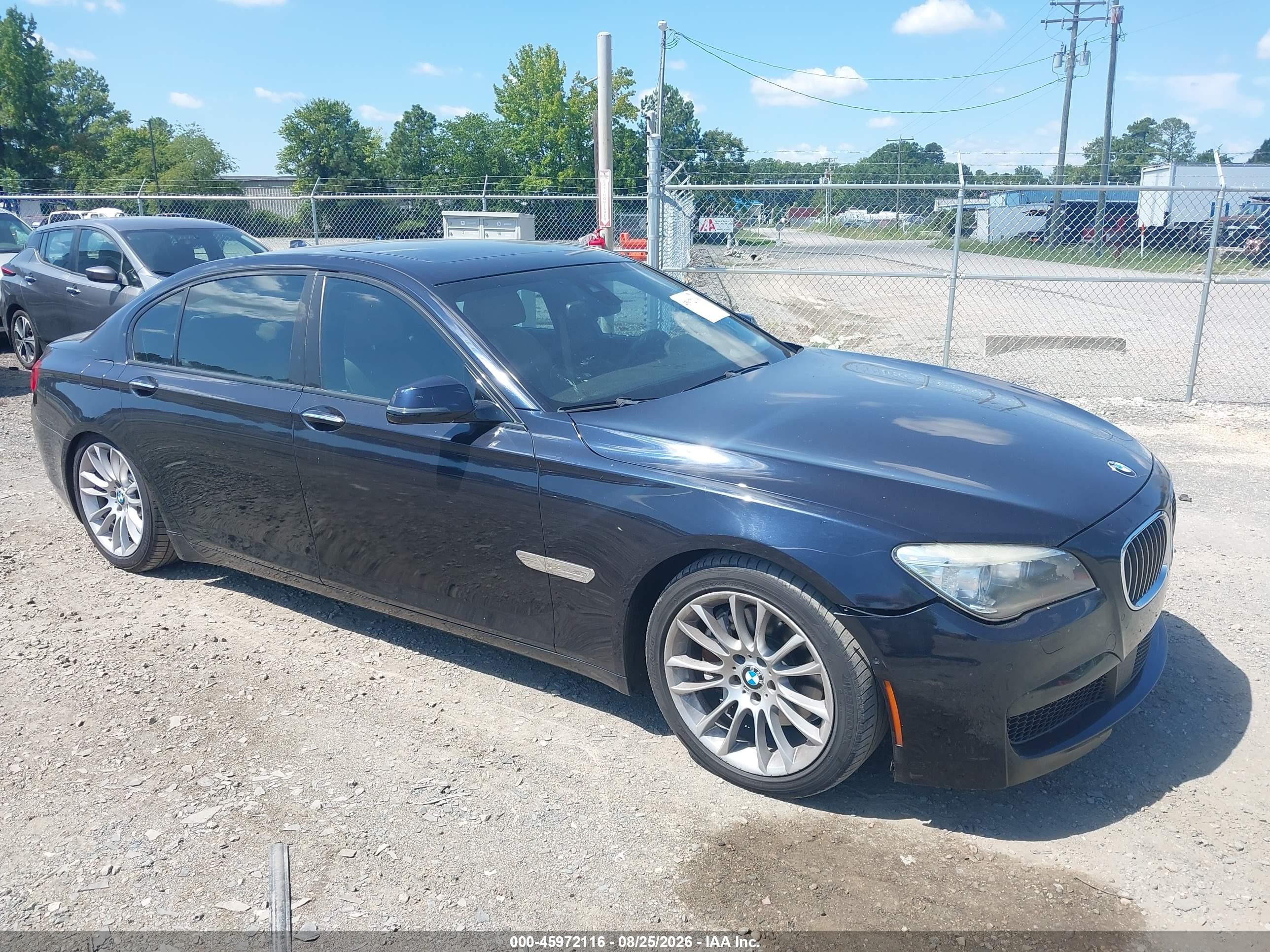 2015 Bmw 740li   Черный vin: WBAYE4C50FD946908