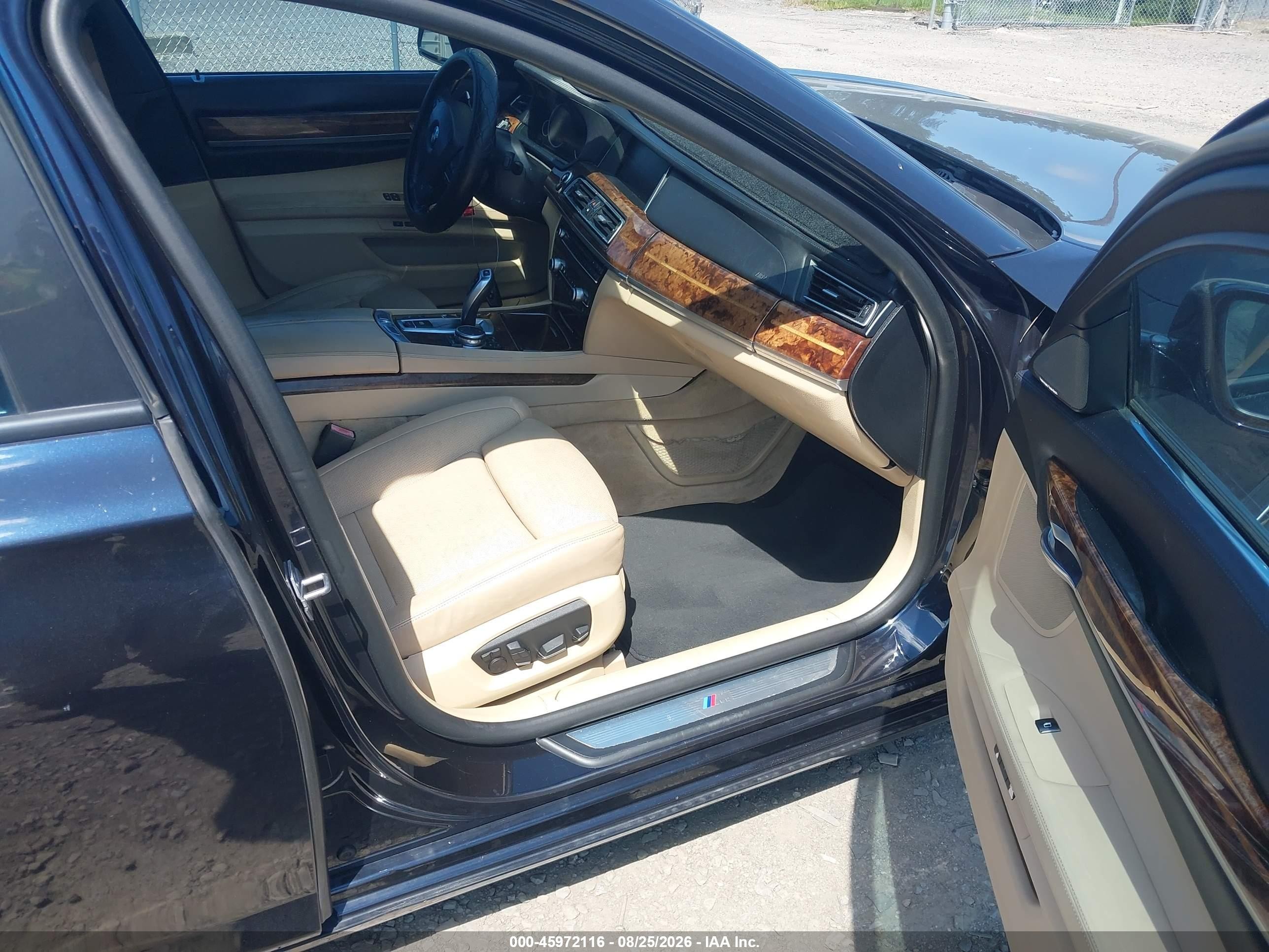 2015 Bmw 740li   Black vin: WBAYE4C50FD946908