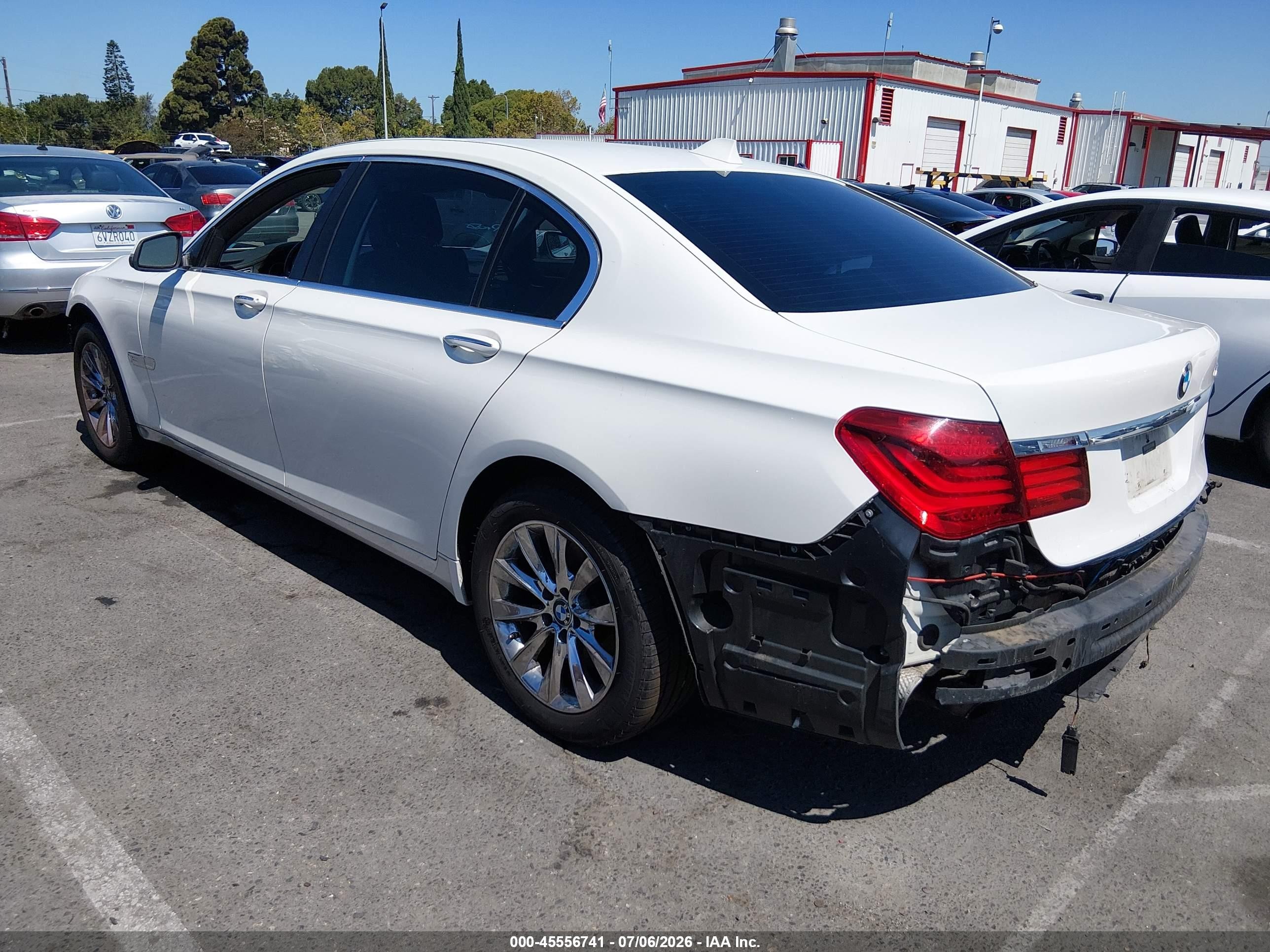 2013 Bmw 740li Белый vin: WBAYE4C52DD136869