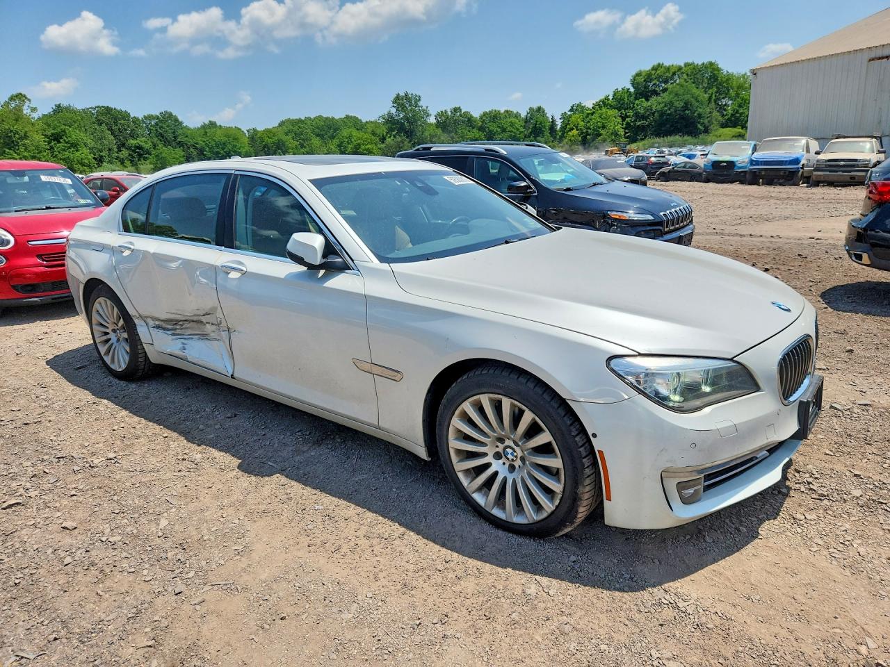 2013 Bmw 740 Li Белый vin: WBAYE4C52DD137066