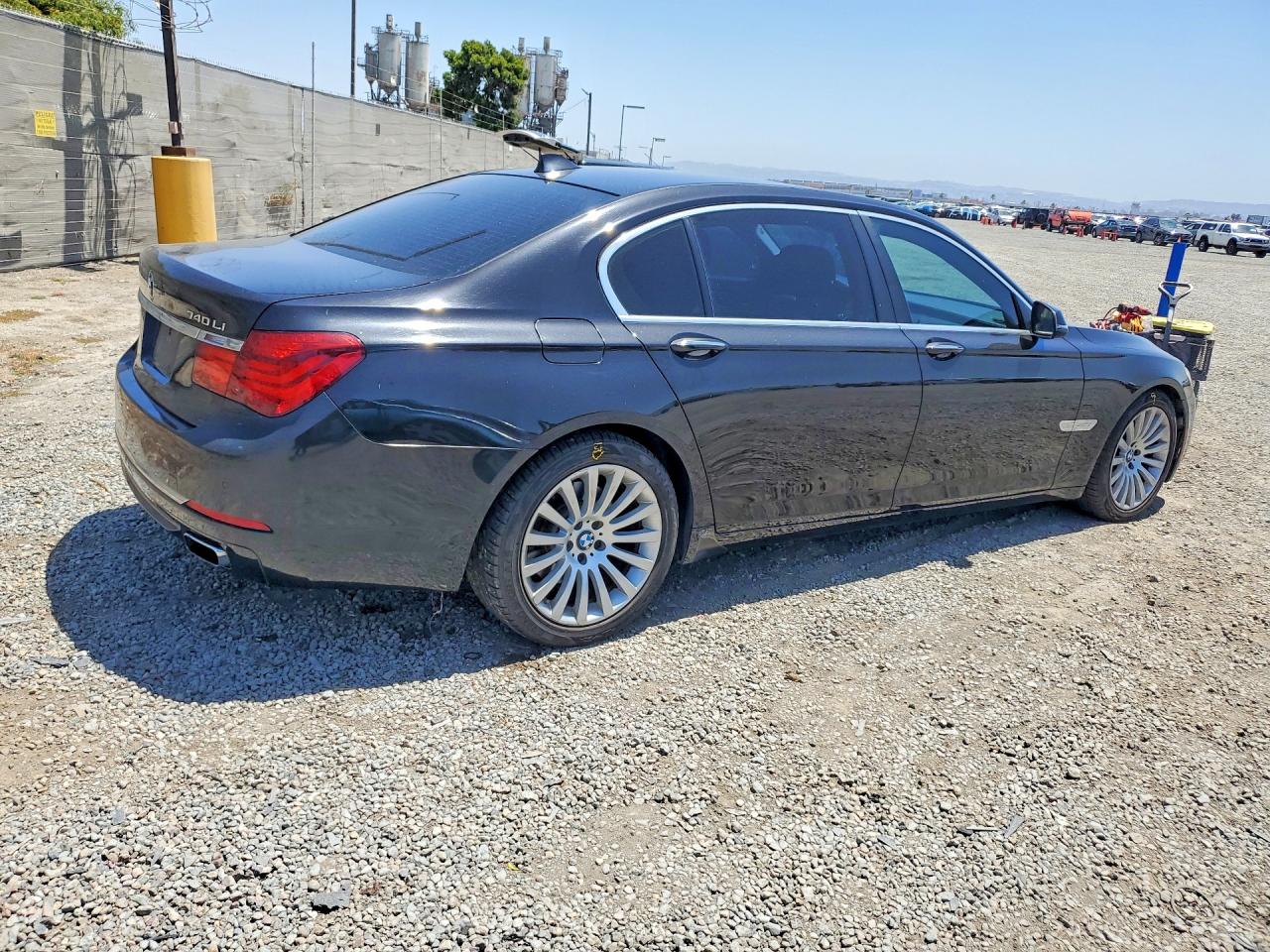 2013 Bmw 740 Li Black vin: WBAYE4C52DDW22744