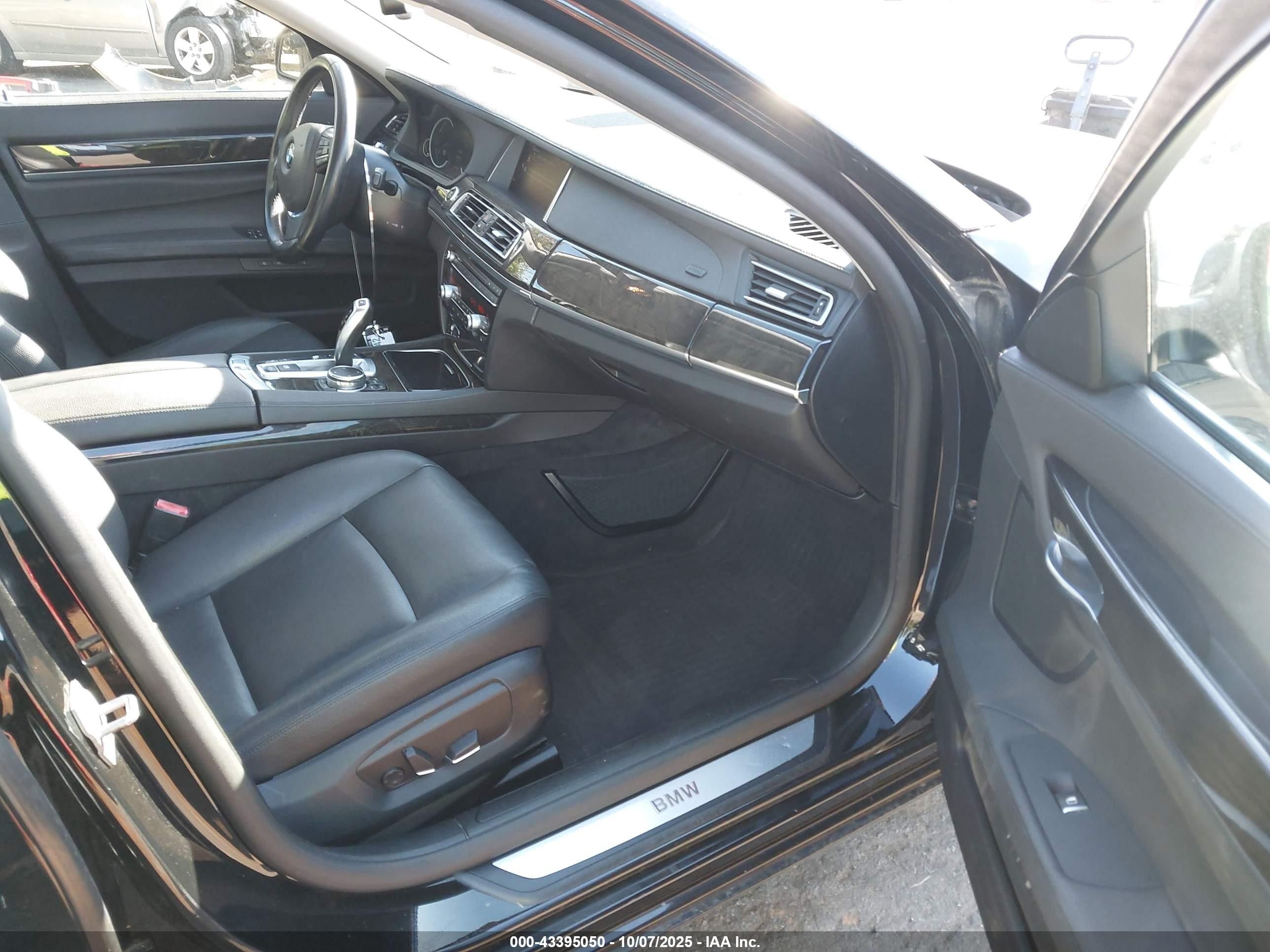 2015 Bmw 740li   Black vin: WBAYE4C55FD947004