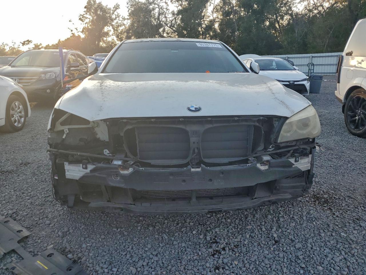 2014 Bmw 740 Li White vin: WBAYE4C57ED138327