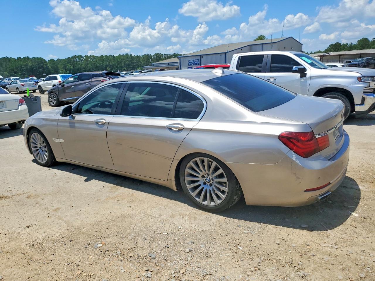 2013 Bmw 740 Li Silver vin: WBAYE4C58DDW22568