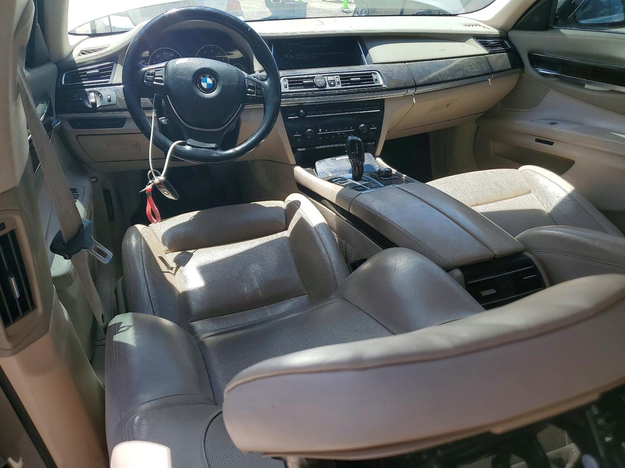 2013 Bmw 740 Li Silver vin: WBAYE4C58DDW22568