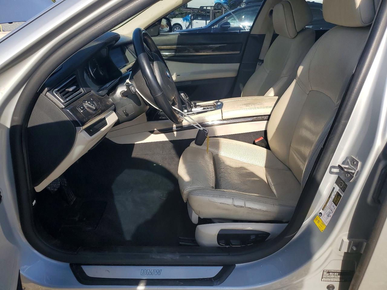 2013 Bmw 740 Li Silver vin: WBAYE4C5XDDW22992