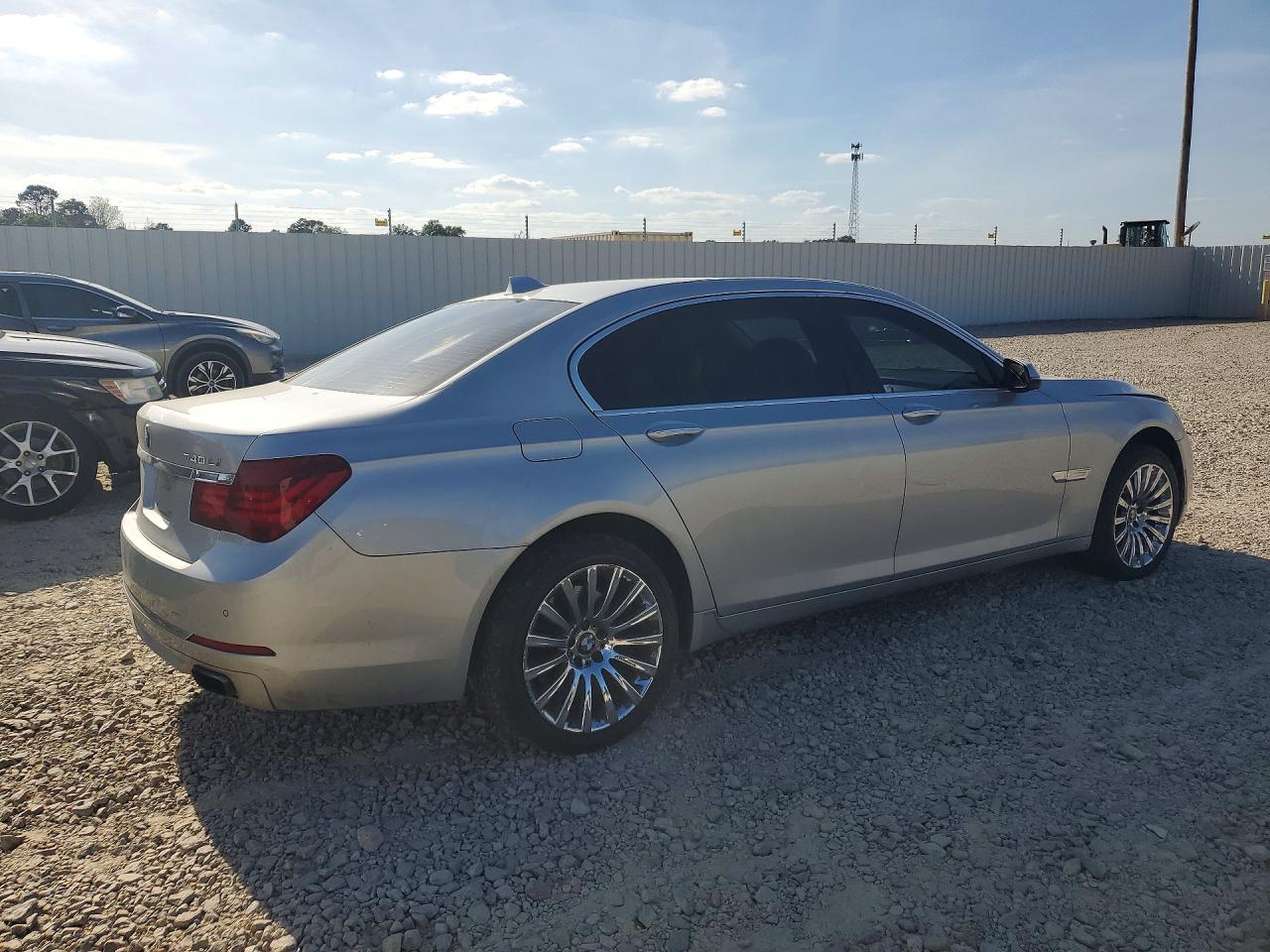 2013 Bmw 740 Li Silver vin: WBAYE4C5XDDW22992