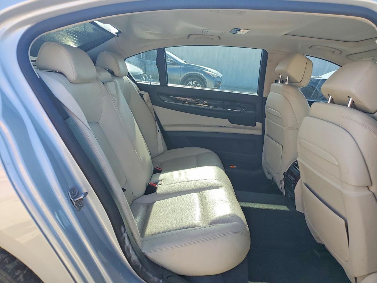 2013 Bmw 740 Li Silver vin: WBAYE4C5XDDW22992