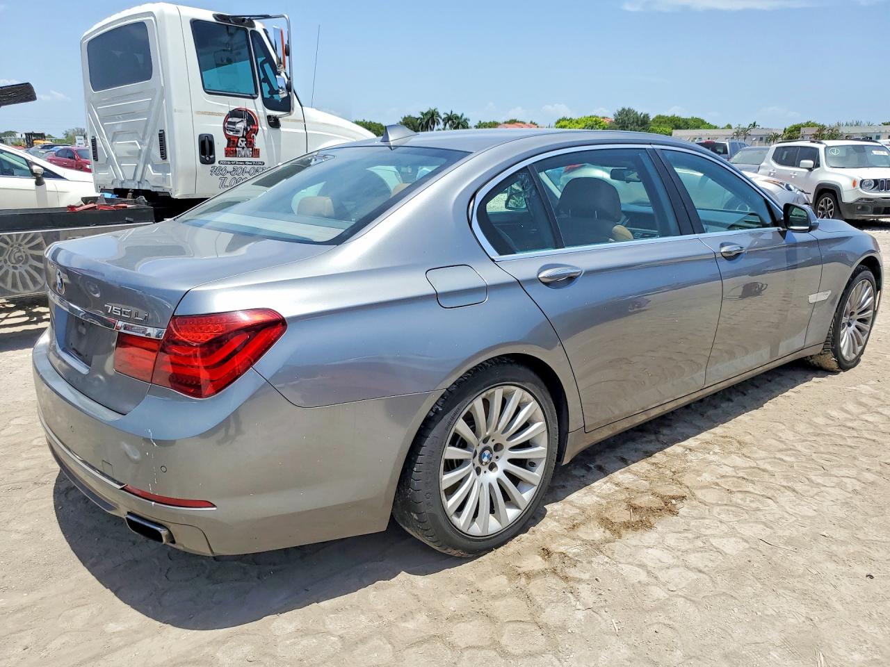 2013 Bmw 750 Li Gray vin: WBAYE8C51DDE22285