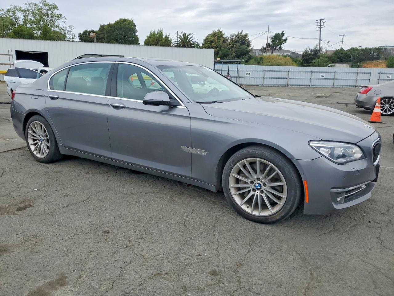 2014 Bmw 750 Li Silver vin: WBAYE8C52ED135424