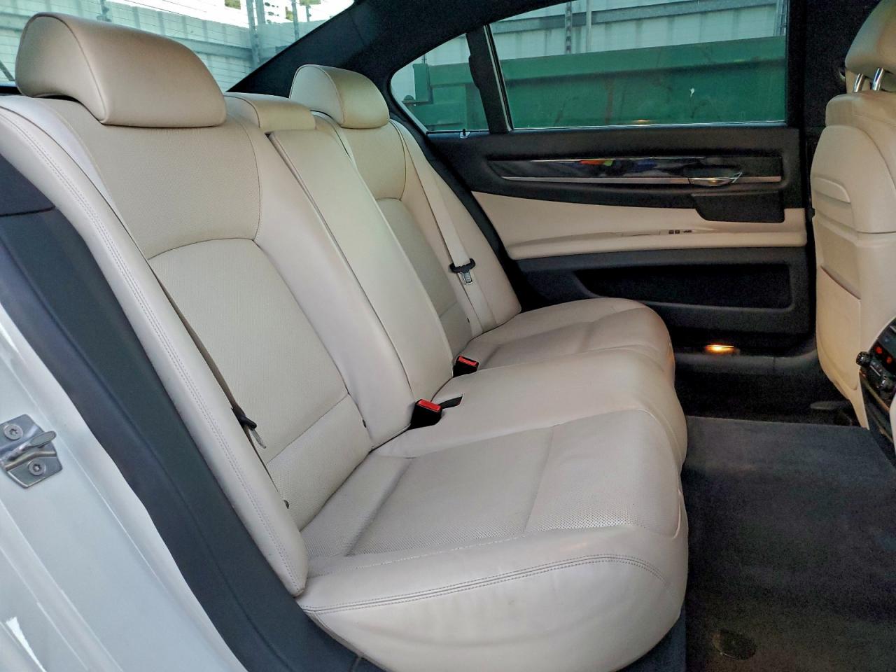 2014 Bmw 750 Li White vin: WBAYE8C53ED135013