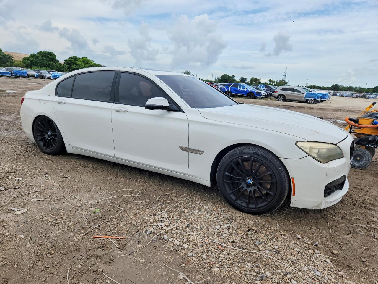 2013 Bmw 750 Li White vin: WBAYE8C54DD133463