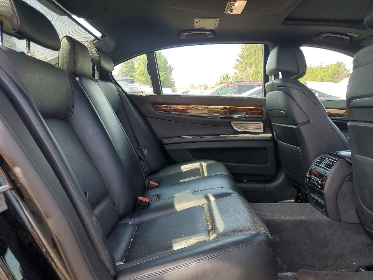 2014 Bmw 750 Li Черный vin: WBAYE8C54ED134596