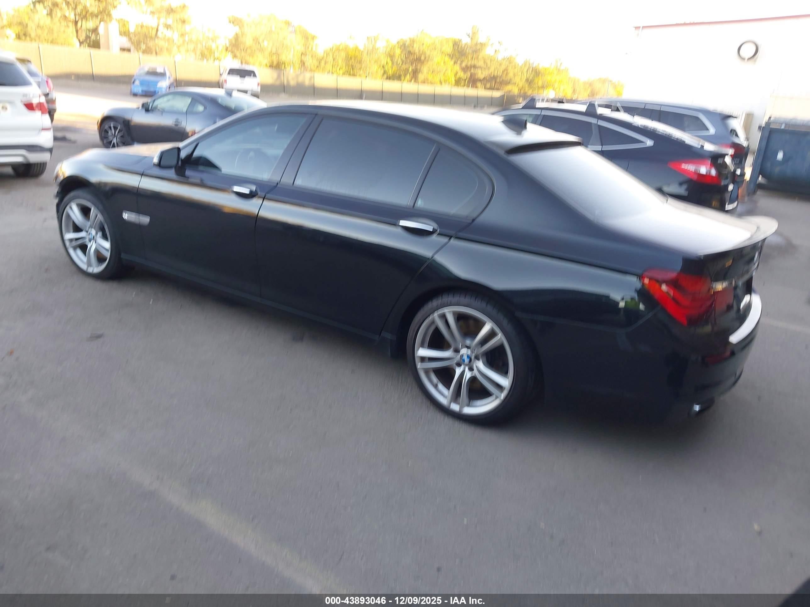 2014 Bmw Alpina B7   Black vin: WBAYE8C54ED780690