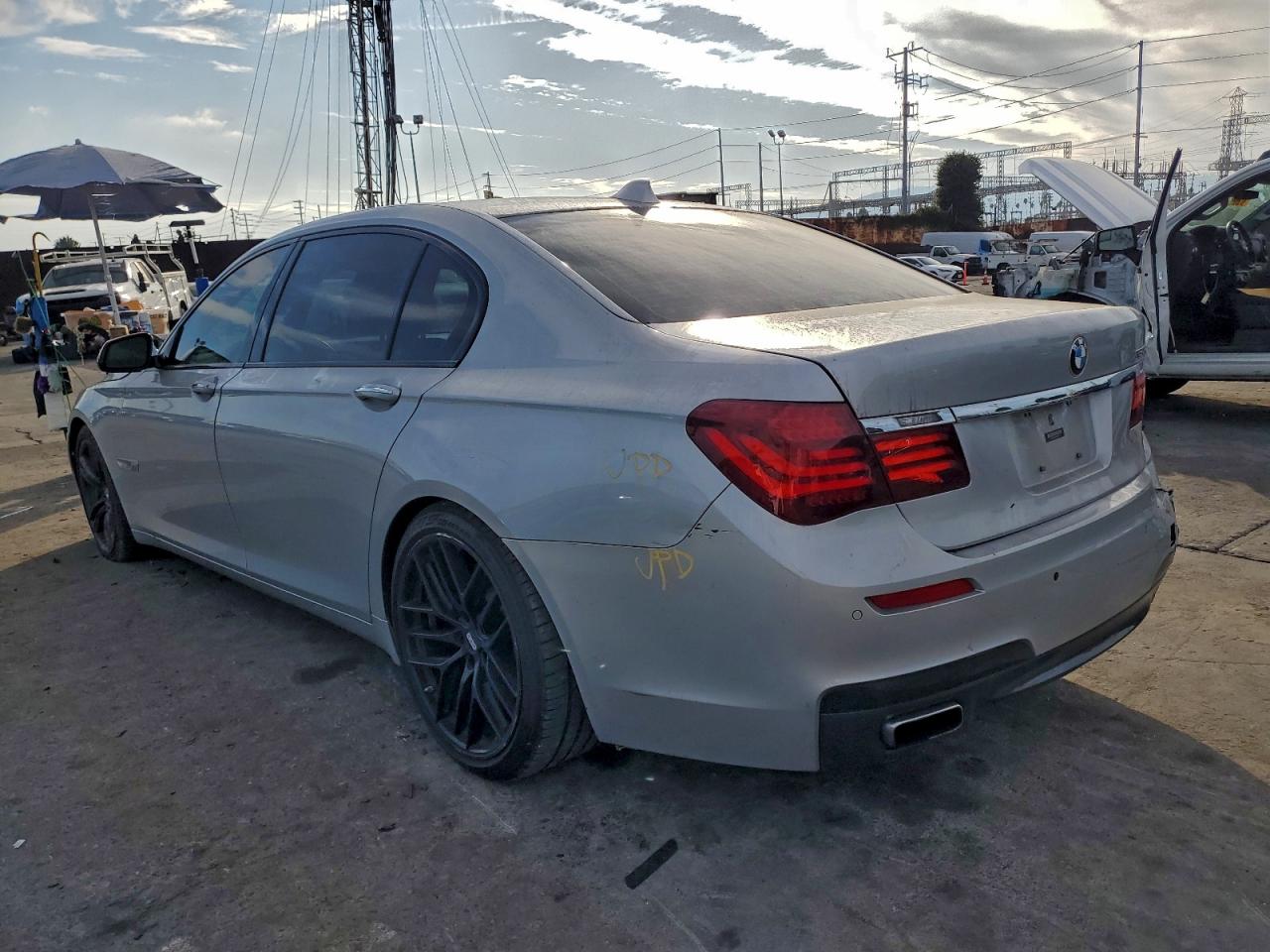 2015 Bmw 750 Li Silver vin: WBAYE8C54FD781260
