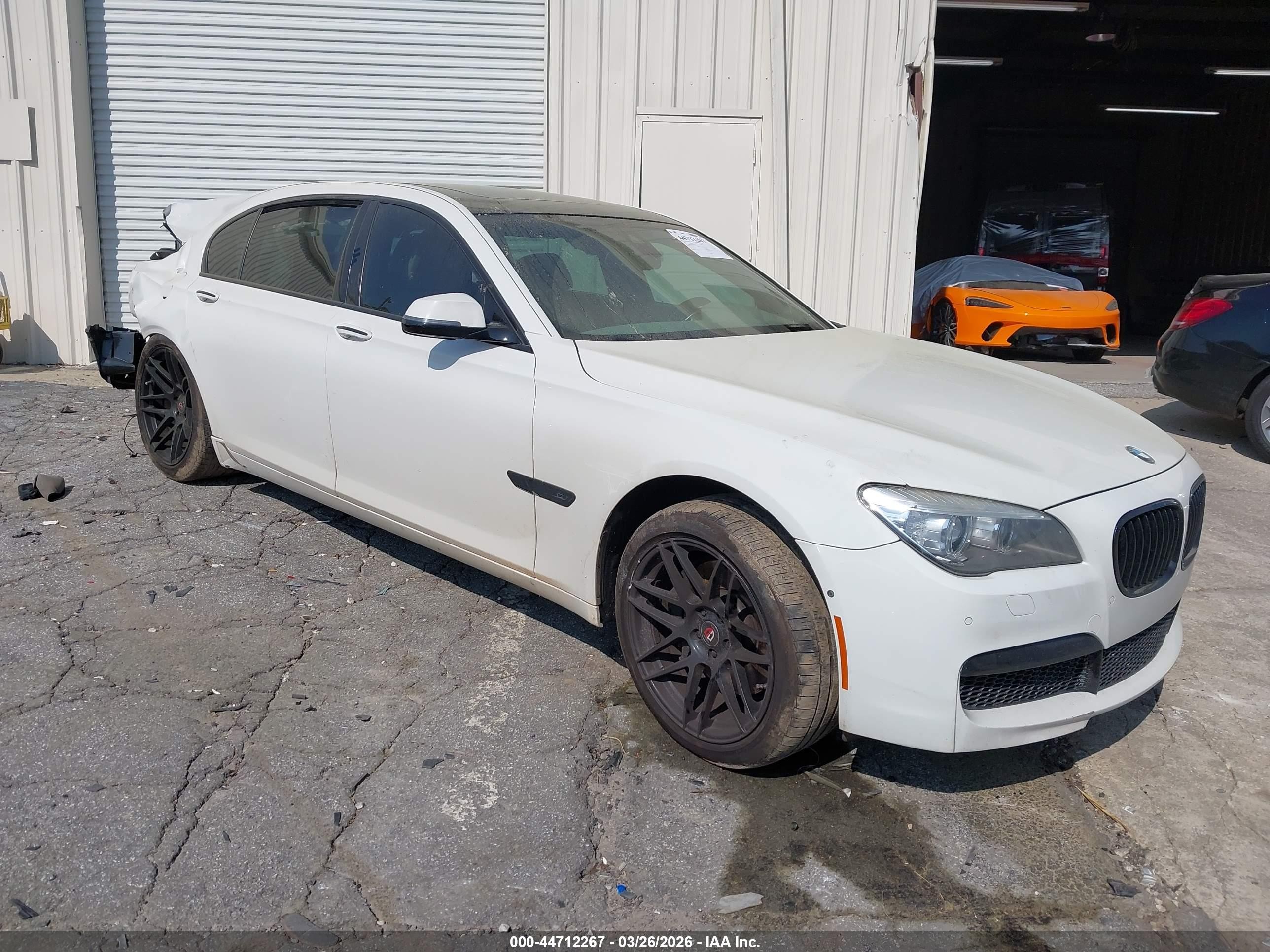 2013 Bmw 750li   Белый vin: WBAYE8C55DD133603