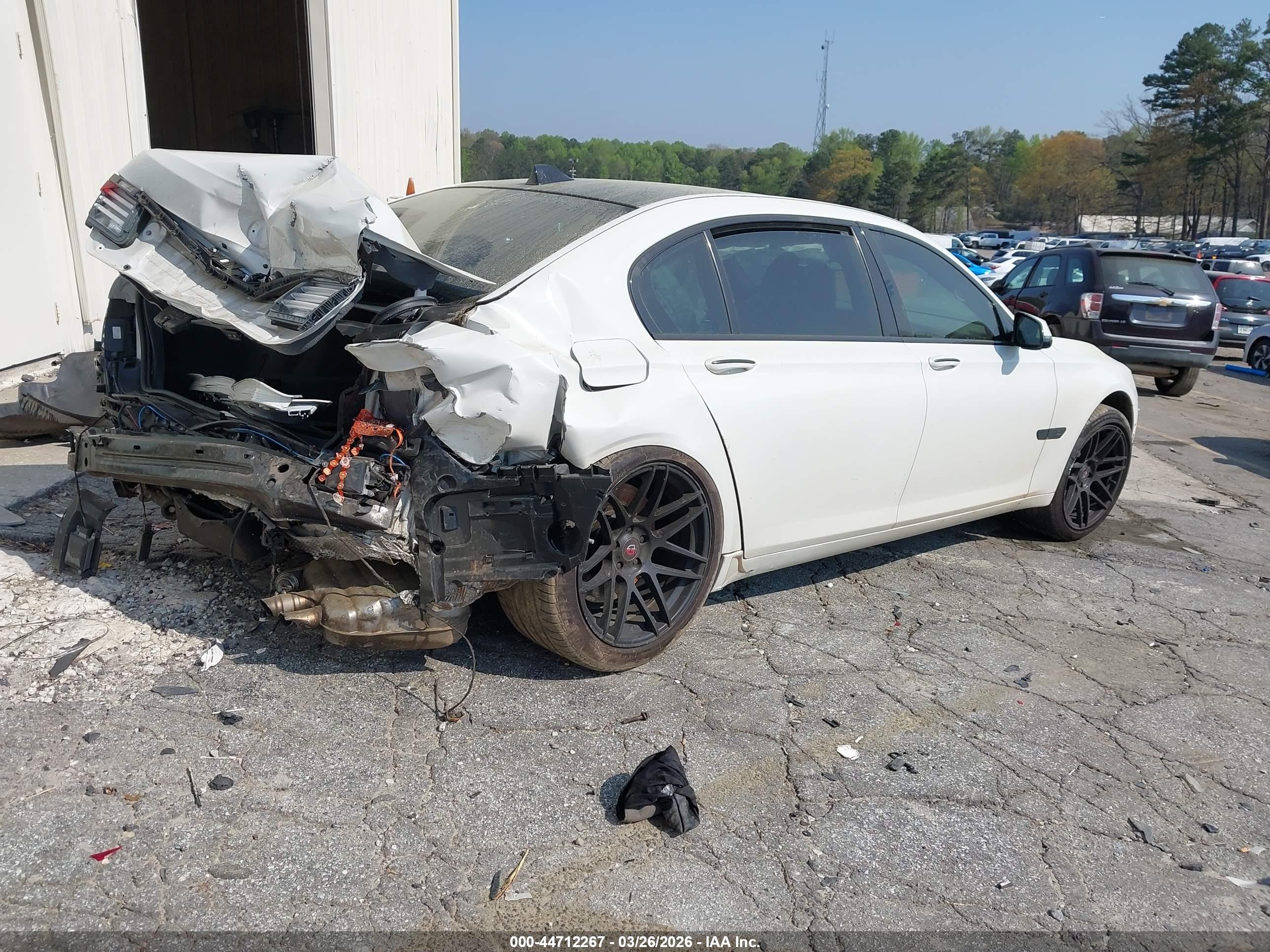 2013 Bmw 750li   White vin: WBAYE8C55DD133603