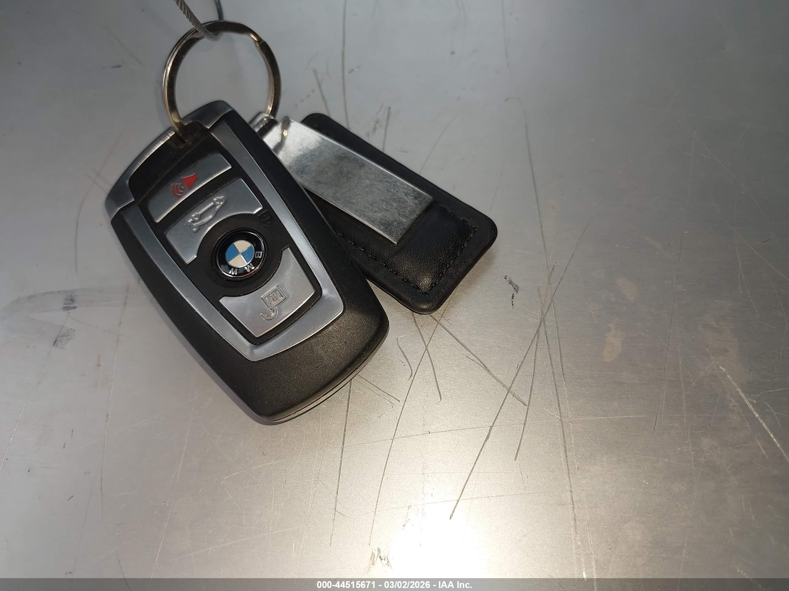 2014 Bmw Alpina B7   Белый vin: WBAYE8C55ED134980