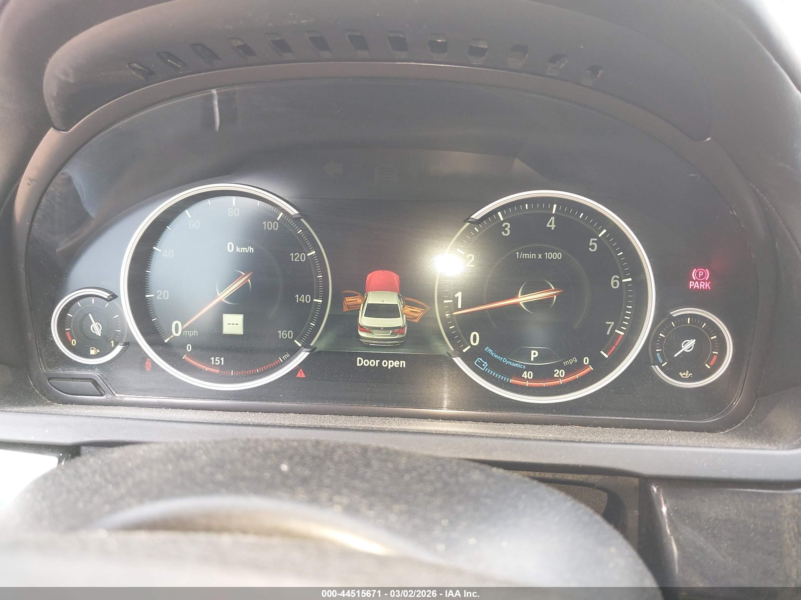 2014 Bmw Alpina B7   Белый vin: WBAYE8C55ED134980