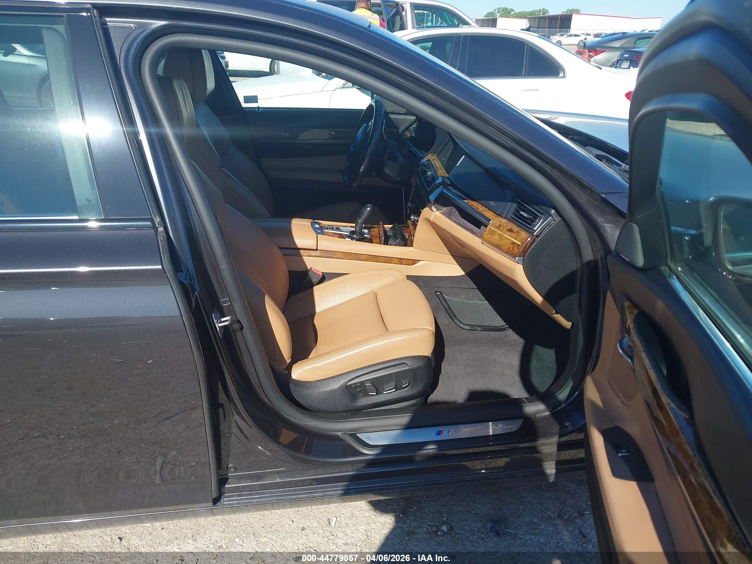 2014 Bmw Alpina B7   Black vin: WBAYE8C55ED135305