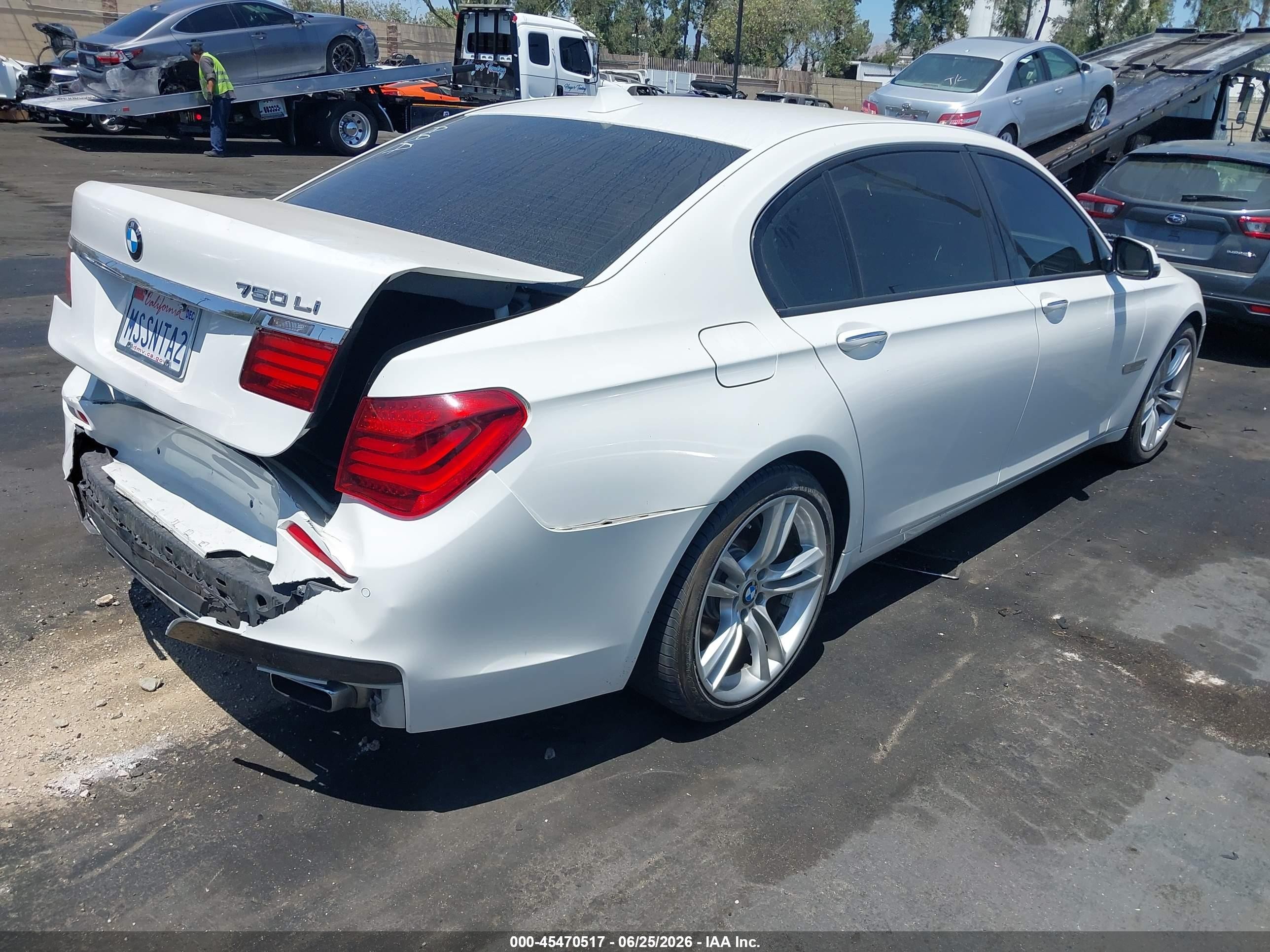2014 Bmw Alpina B7   White vin: WBAYE8C55ED135403