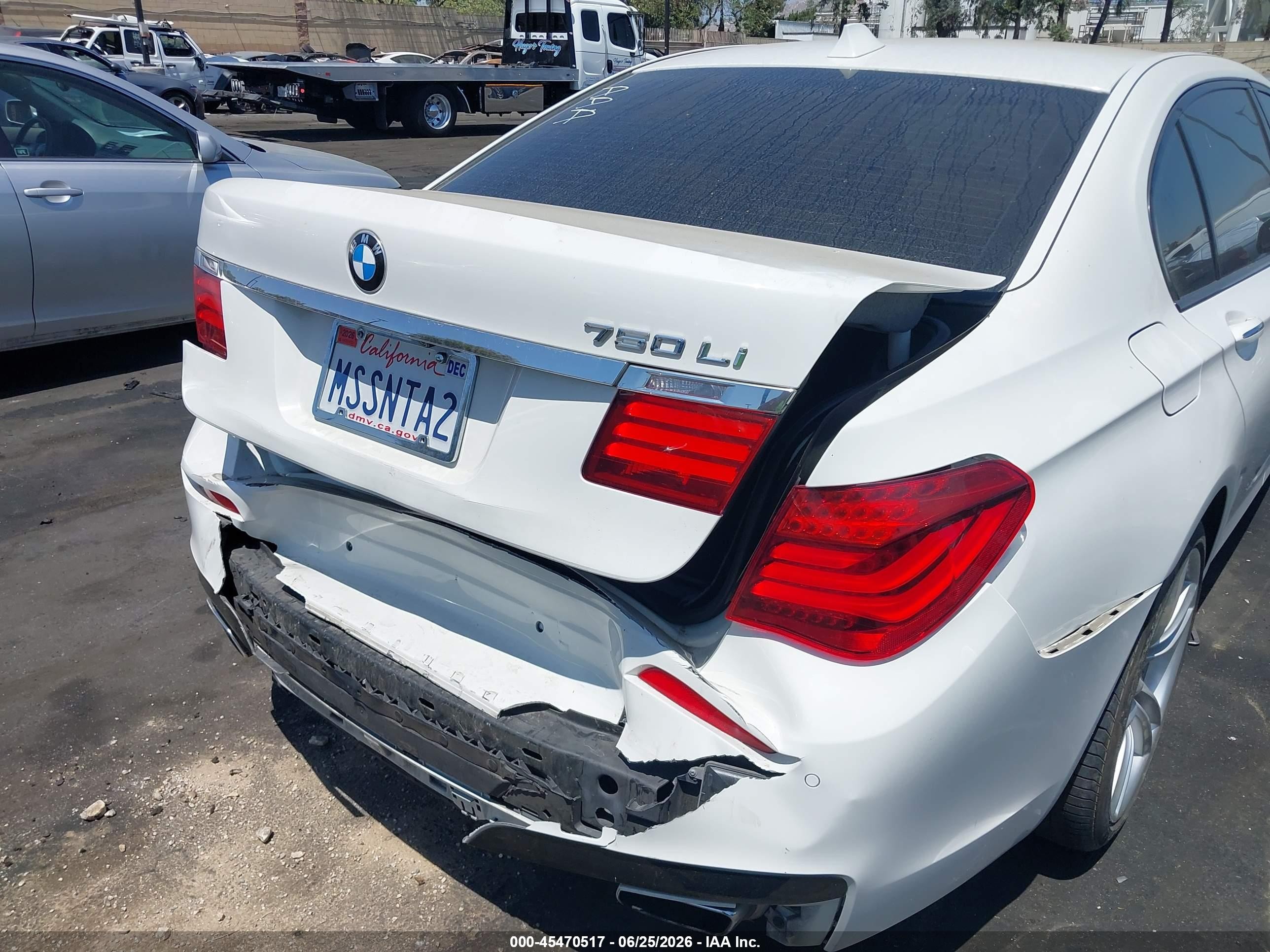 2014 Bmw Alpina B7   White vin: WBAYE8C55ED135403
