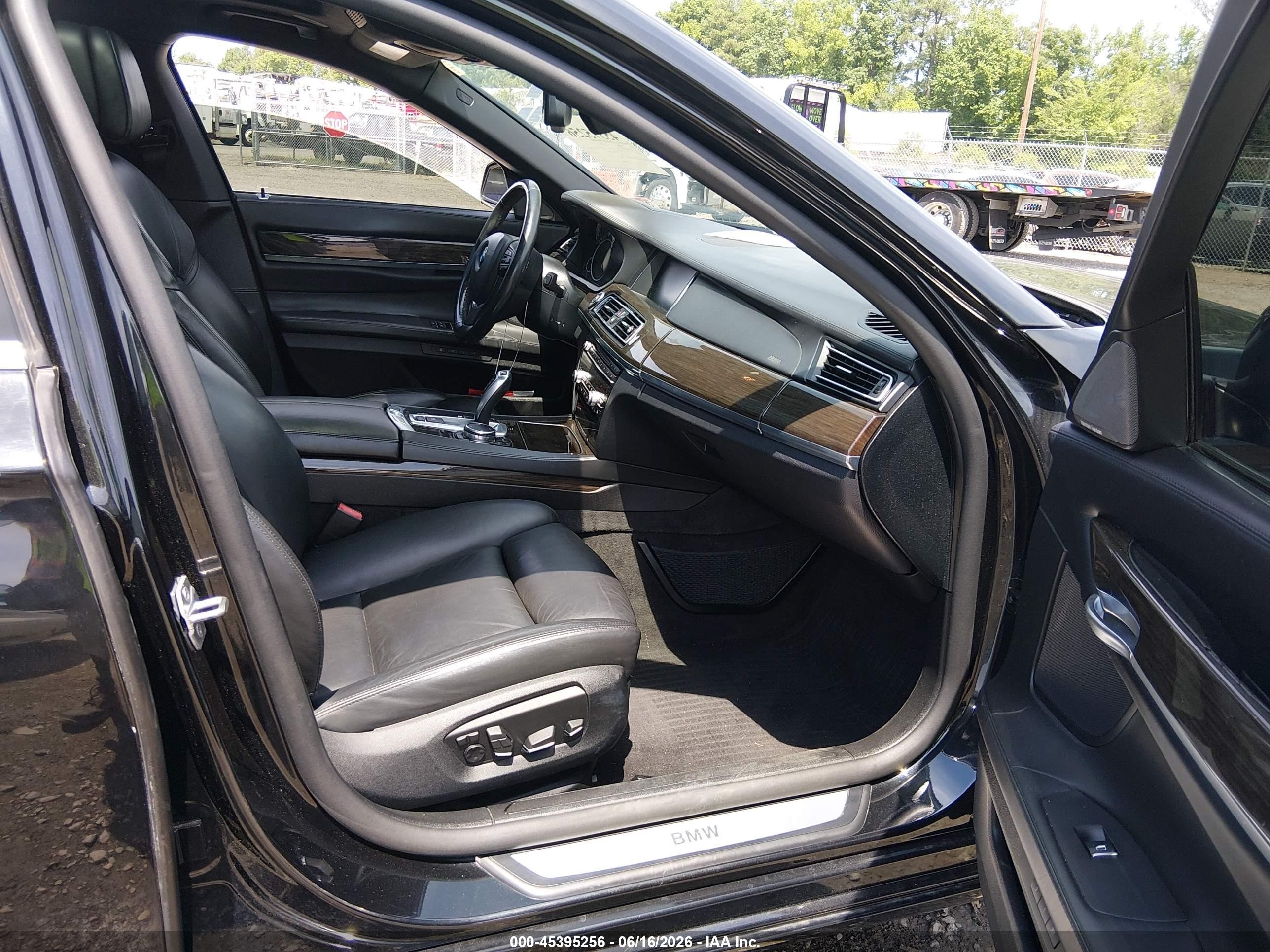 2015 Bmw 750li   Black vin: WBAYE8C55FD782322