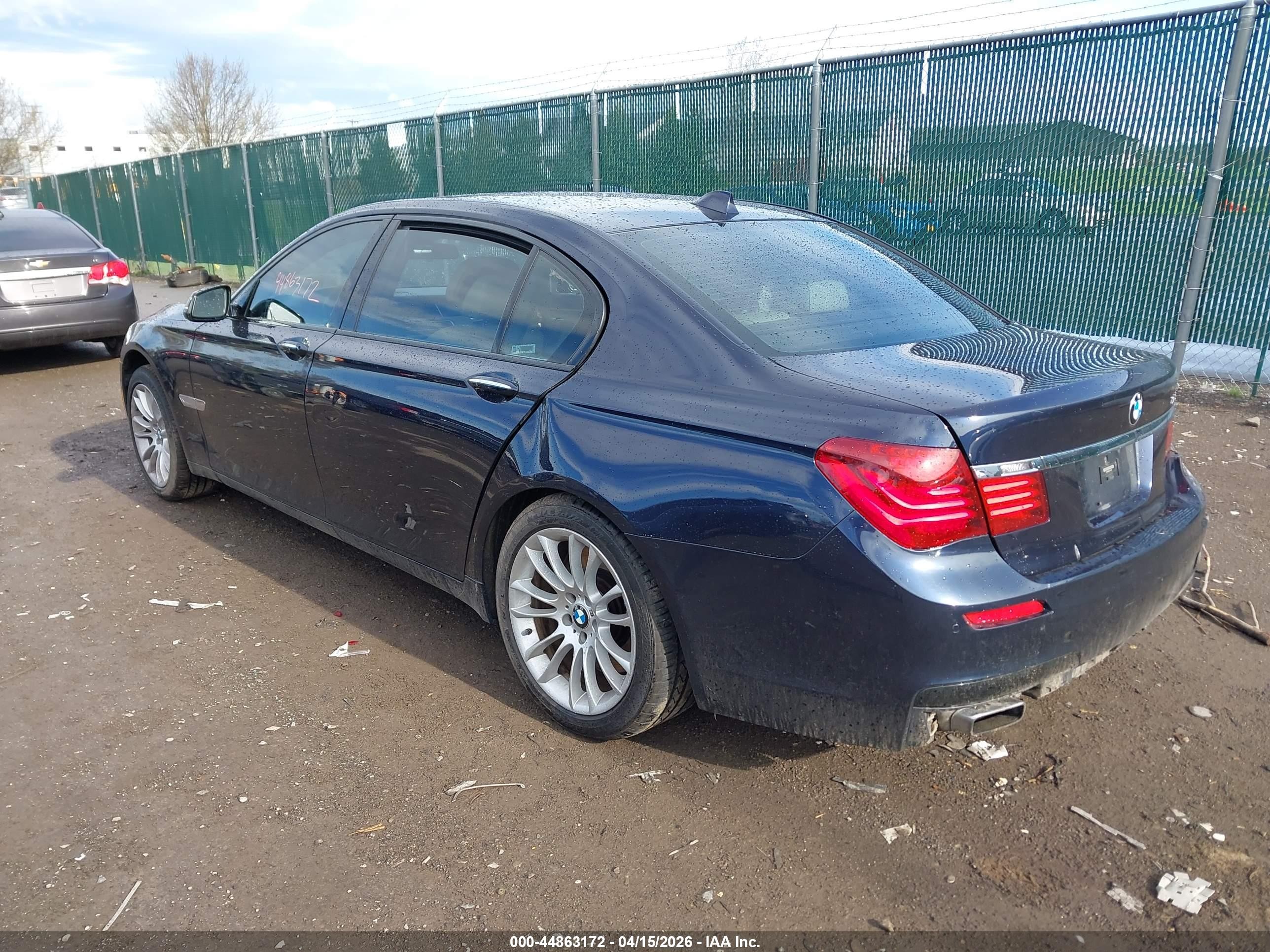 2014 Bmw Alpina B7   Blue vin: WBAYE8C56ED135359