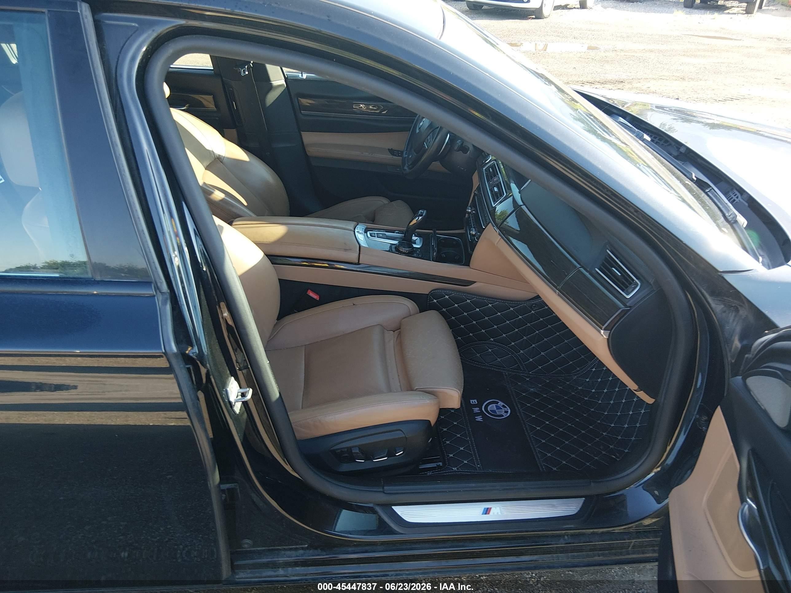2014 Bmw Alpina B7   Черный vin: WBAYE8C56ED135829