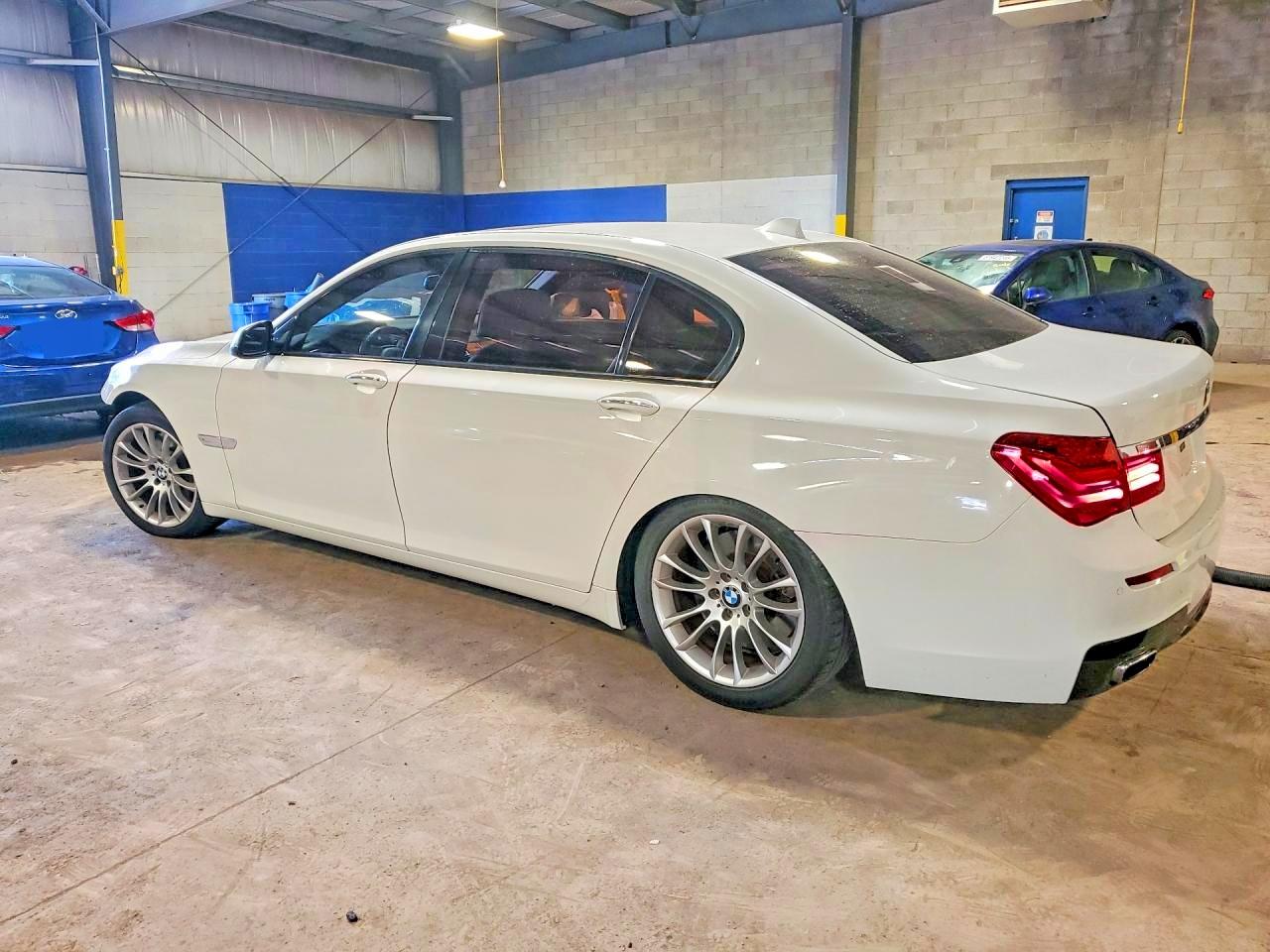 2014 Bmw 750 Li White vin: WBAYE8C56ED780500