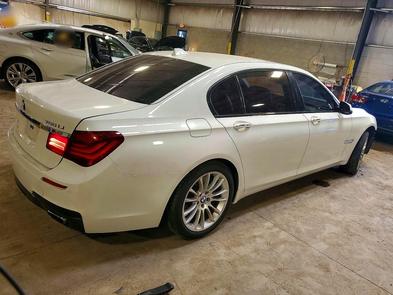 2014 Bmw 750 Li White vin: WBAYE8C56ED780500