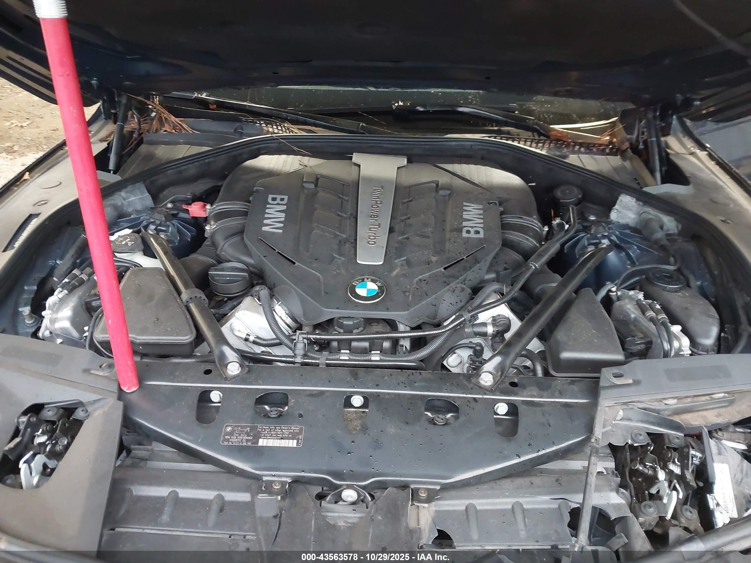 2014 Bmw Alpina B7   Blue vin: WBAYE8C58ED134732
