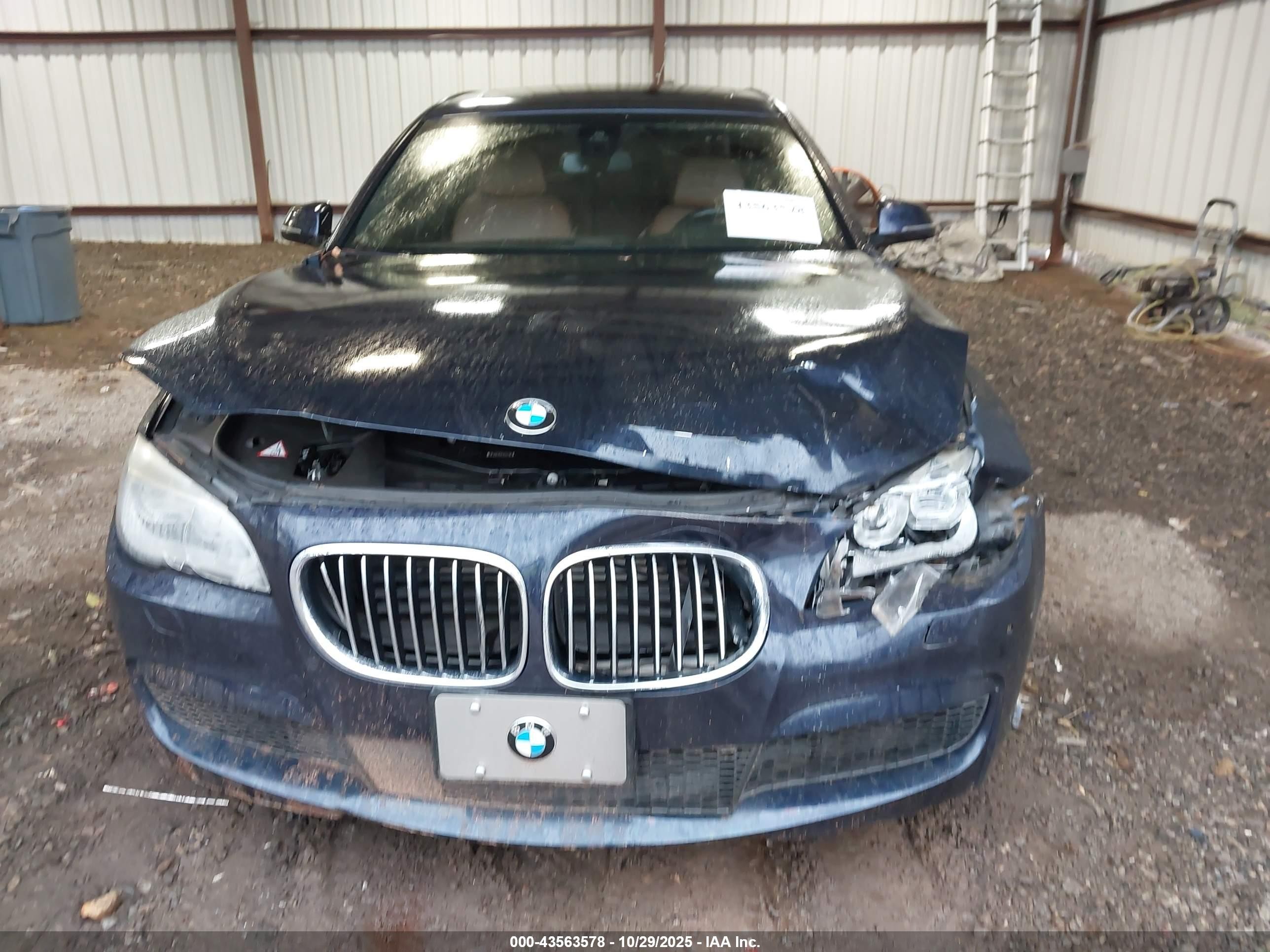 2014 Bmw Alpina B7   Blue vin: WBAYE8C58ED134732